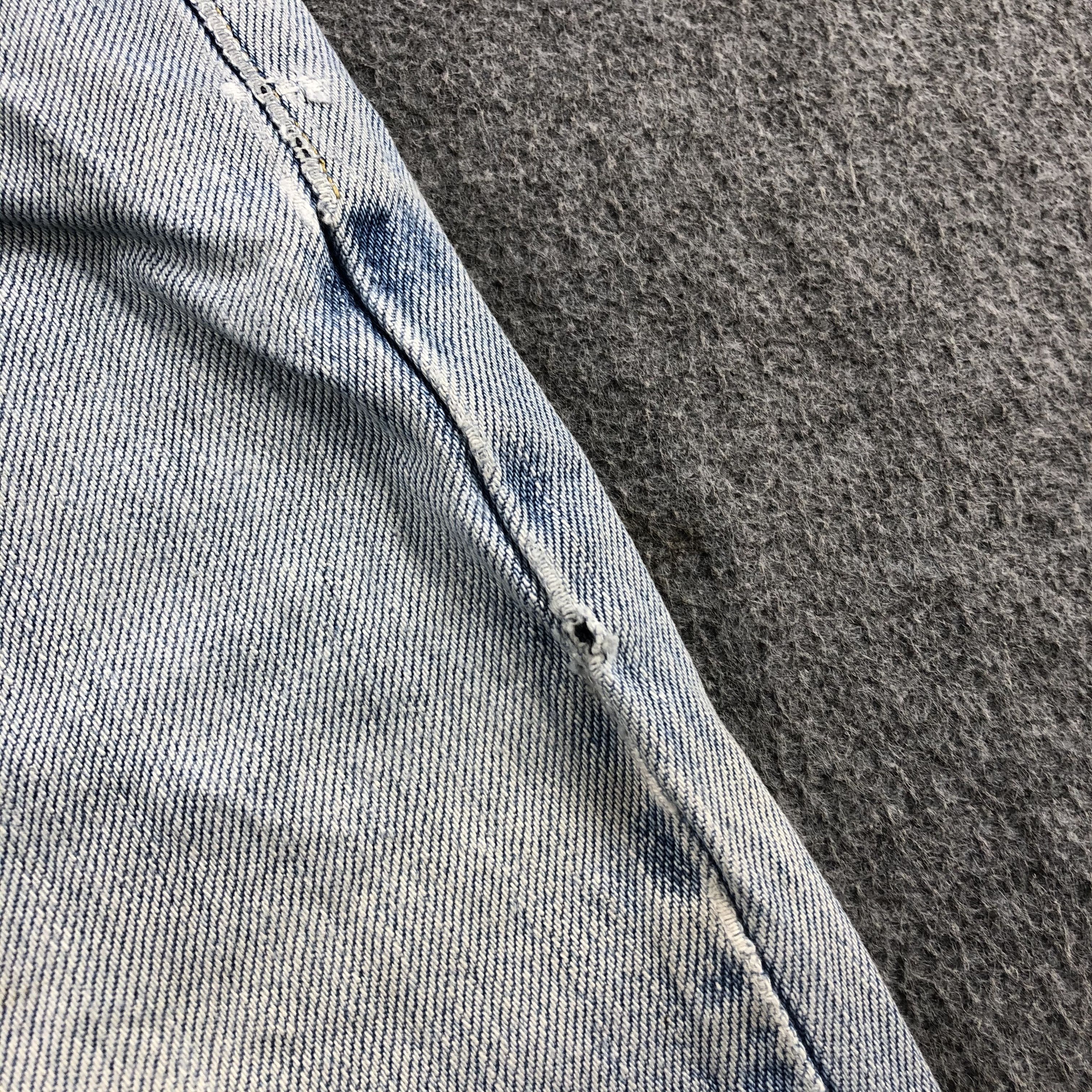 Levi's Vintage Light Wash Levis 505 Jeans-J2182 Size US 27 - 9 Thumbnail