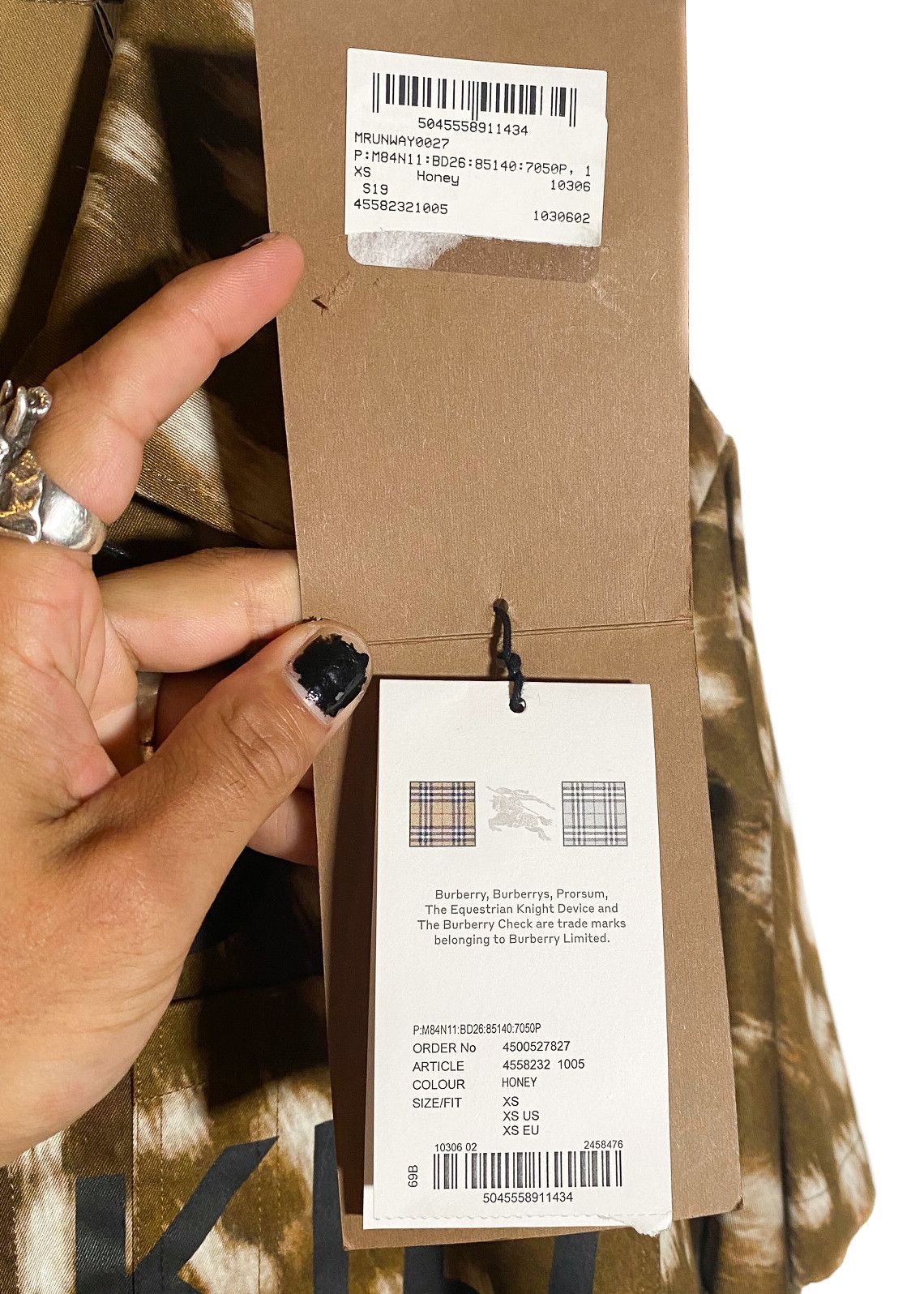 Burberry Burberry "Who Killed Bambi?" Runway Deer Printed Shirt Size US XS / EU 42 / 0 - 7 Thumbnail