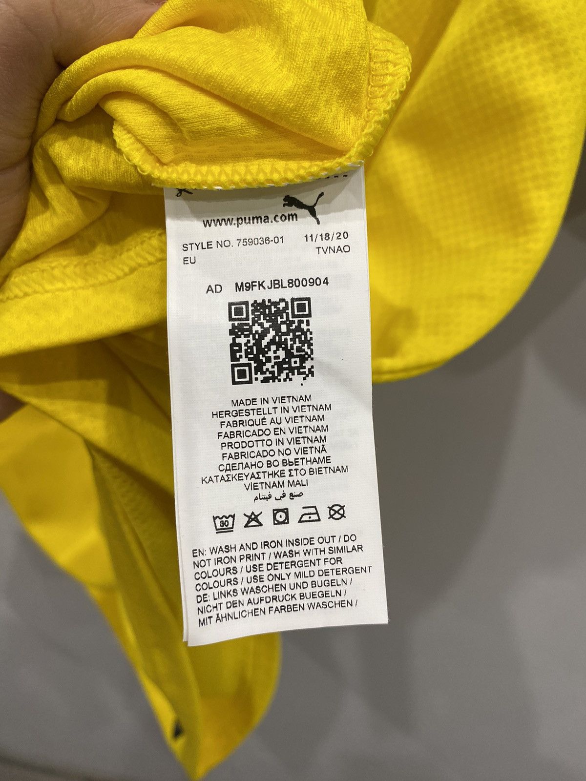 Puma Puma Dortmund Jersey 2020 #2 LAZ Size US M / EU 48-50 / 2 - 7 Thumbnail