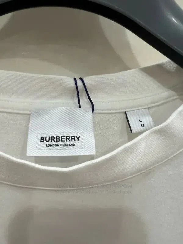Burberry Burberry White Cotton Women's T-Shirt. Size L / US 10 / IT 46 - 5 Thumbnail