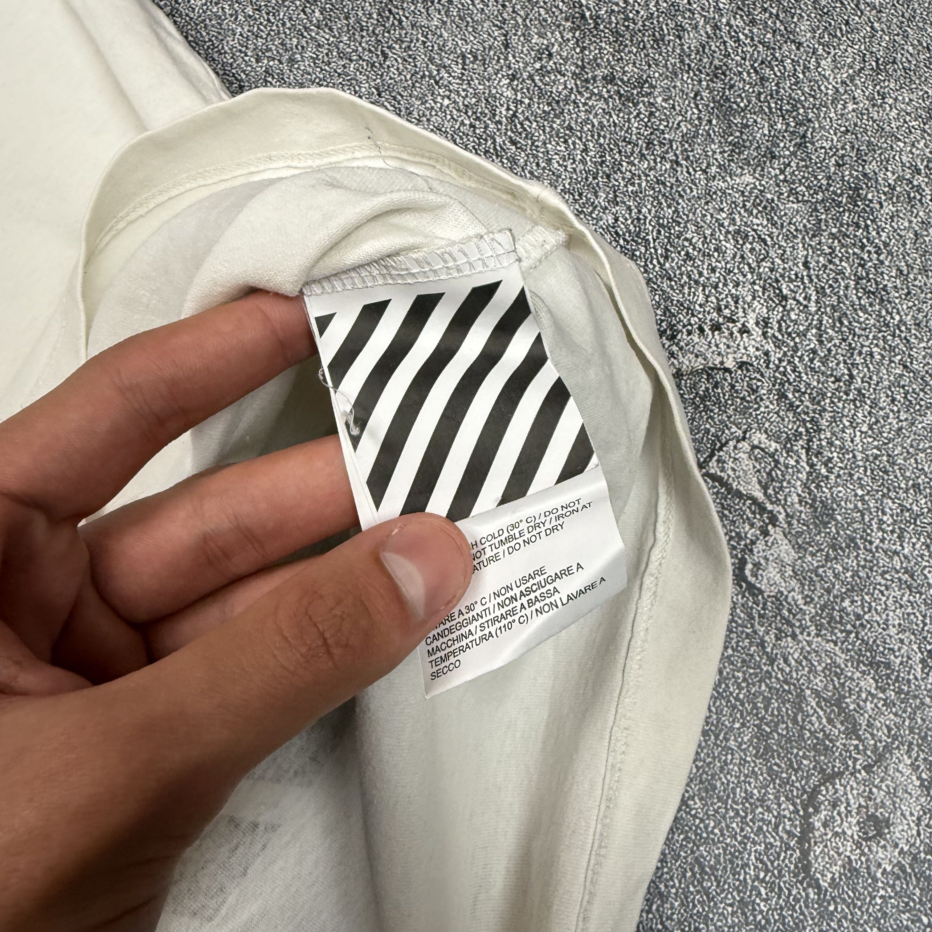 Off-White Off White Small Spell Out White Tee Virgil Abloh Size US S / EU 44-46 / 1 - 6 Thumbnail