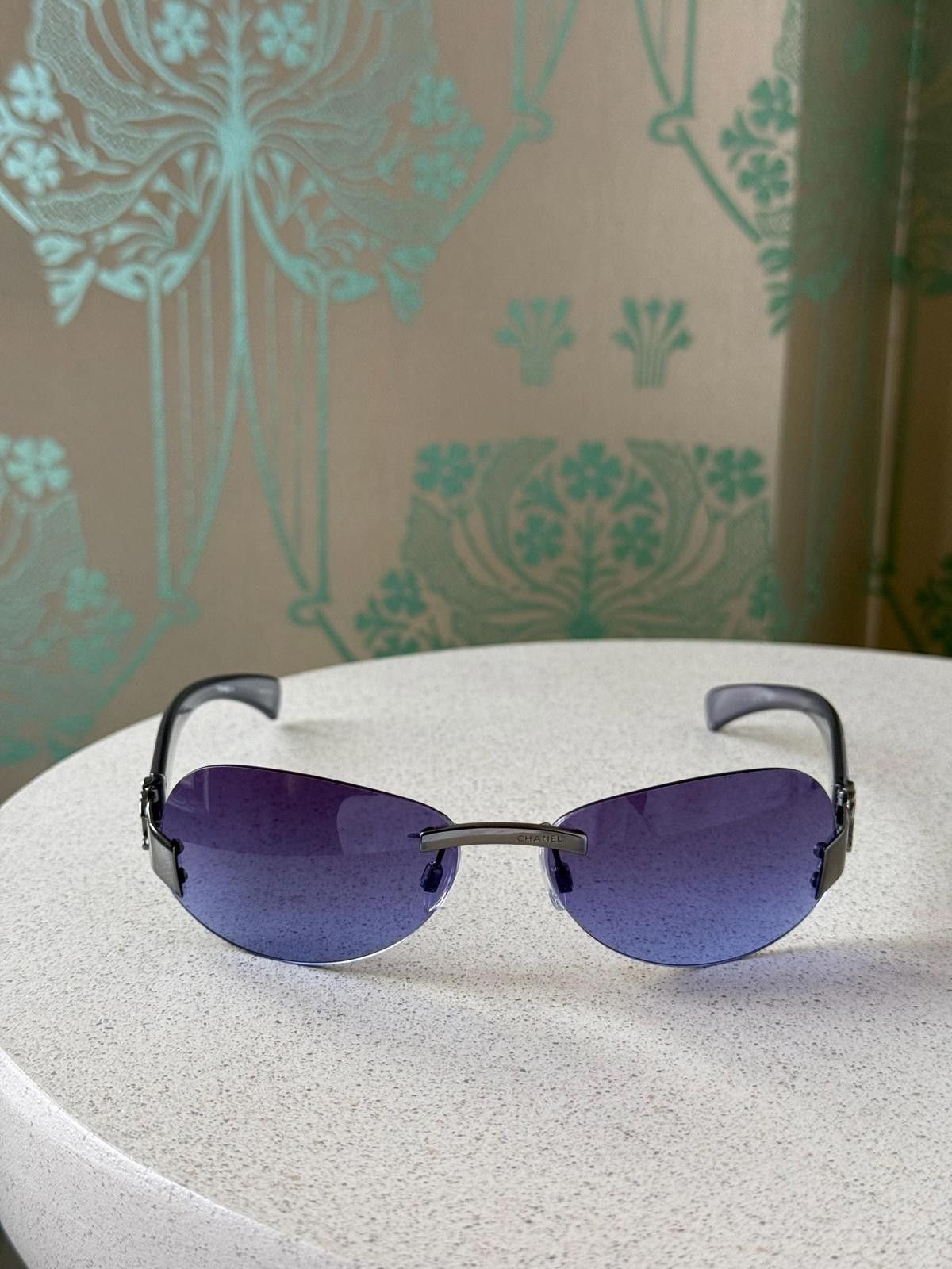 Chanel Vintage Chanel Sunglasses Oval Rimless CC Logo Purple 4034 Size ONE SIZE - 4 Thumbnail