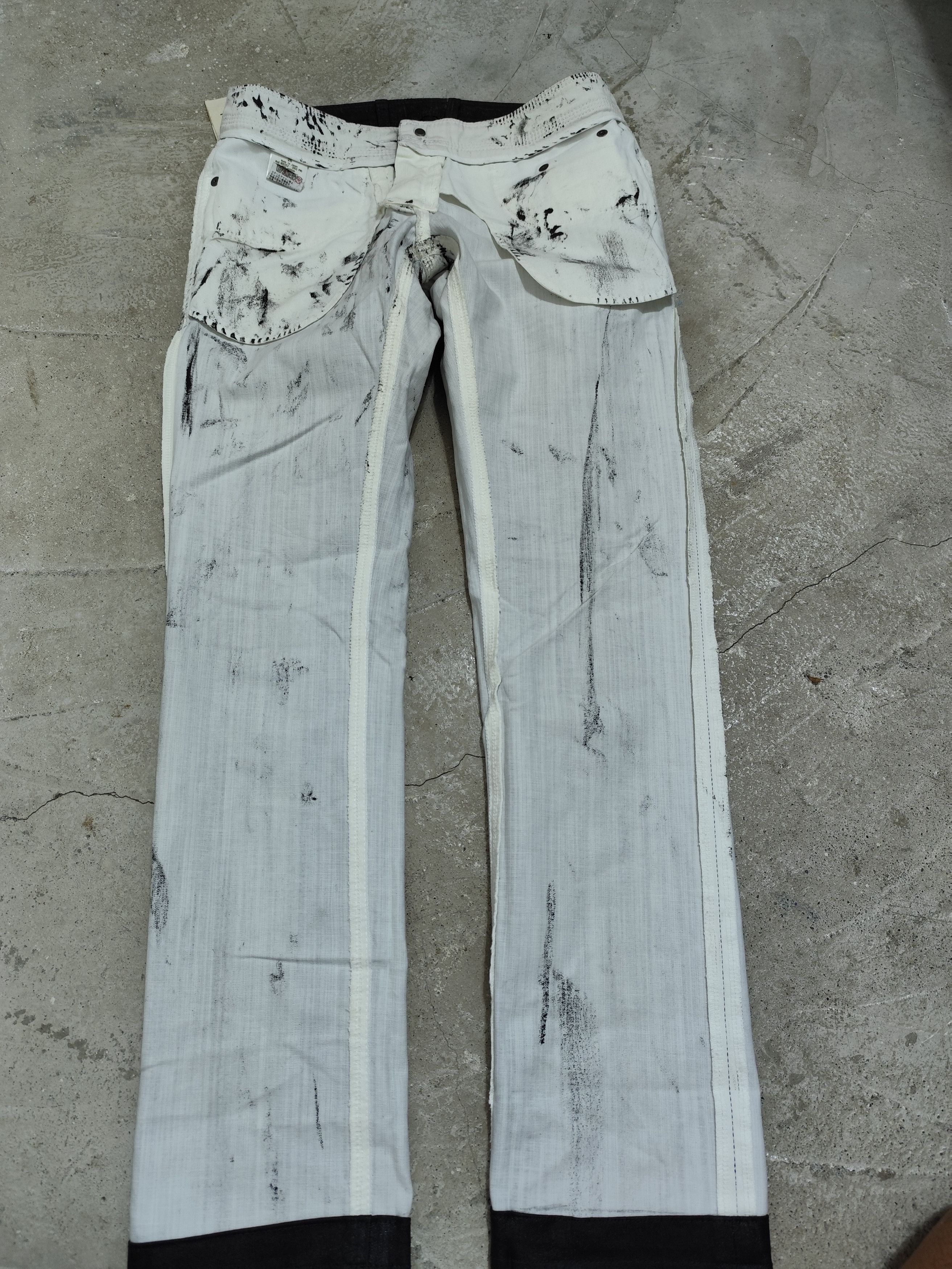 Neil Barrett NEIL BARRETT STRAIGHT CUT WAX COATED JEANS Size 27" / US 4 / IT 40 - 11 Thumbnail