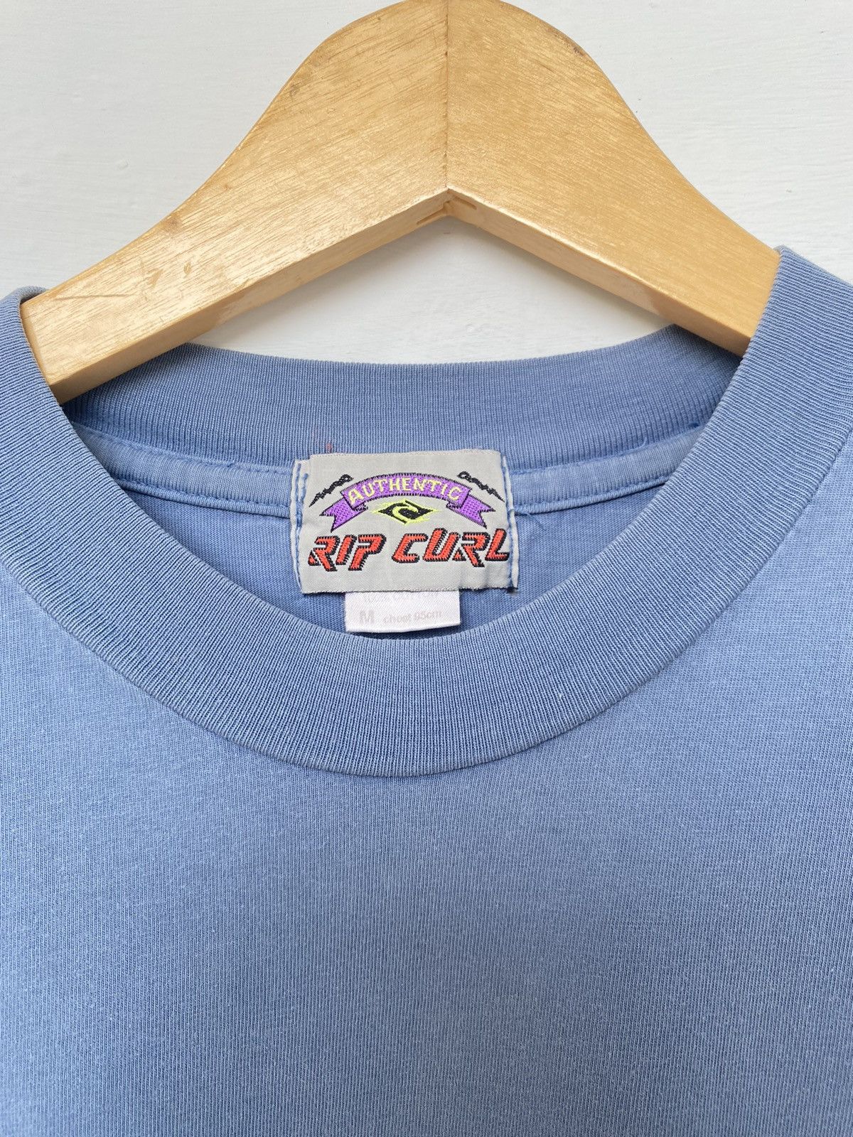 Vintage Vintage 90s Rare Ripcurl Surf Hand Print Mullet Style Tee Size US M / EU 48-50 / 2 - 4 Thumbnail