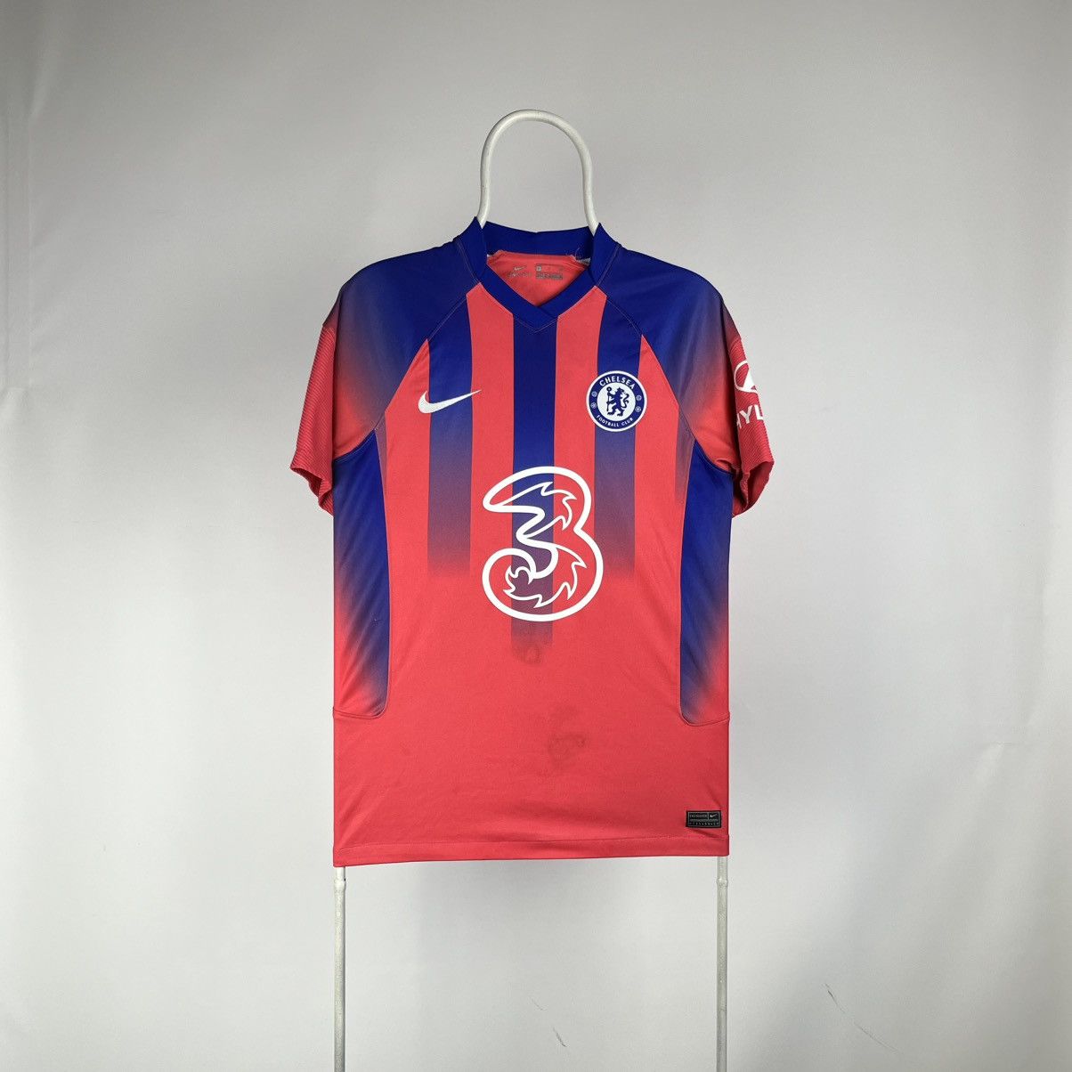 Chelsea Soccer CHELSEA LONDON 2020 2021 Third Football Shirt Jersey Nike Size US S / EU 44-46 / 1 - 1 Thumbnail