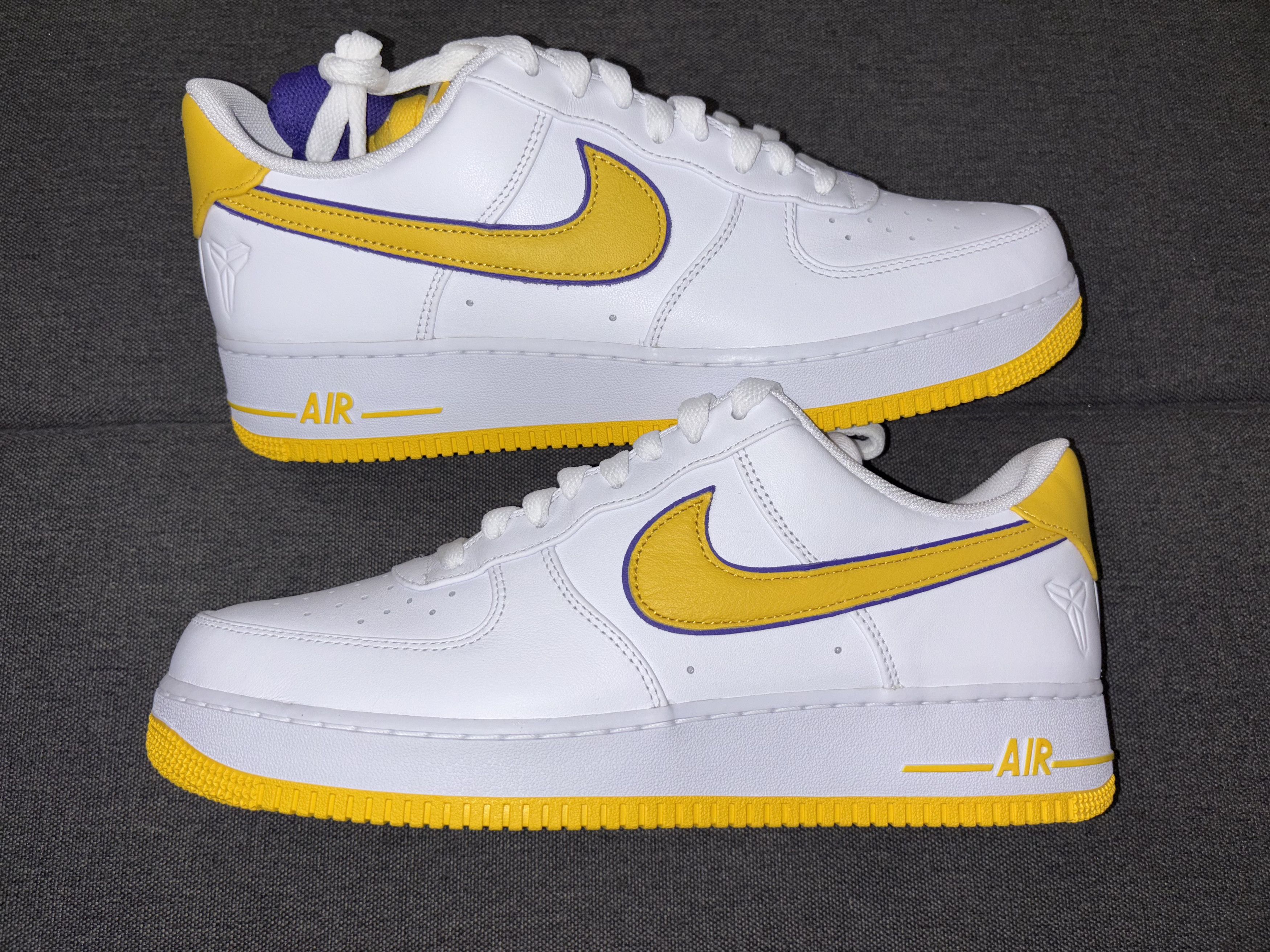 NBA Nike AF-1 Low Retro QS Kobe Bryant Lakers Home 14 FZ1151-100 Size US 14 / EU 47 - 10 Thumbnail