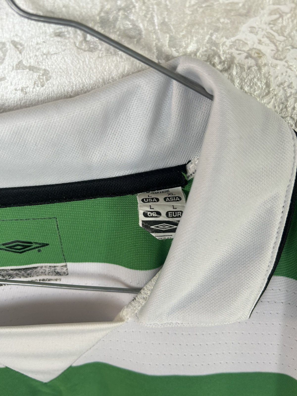 Umbro Vintage Celtic FC 2004/05 Home Football Shirt Jersey Umbro Size US L / EU 52-54 / 3 - 10 Thumbnail