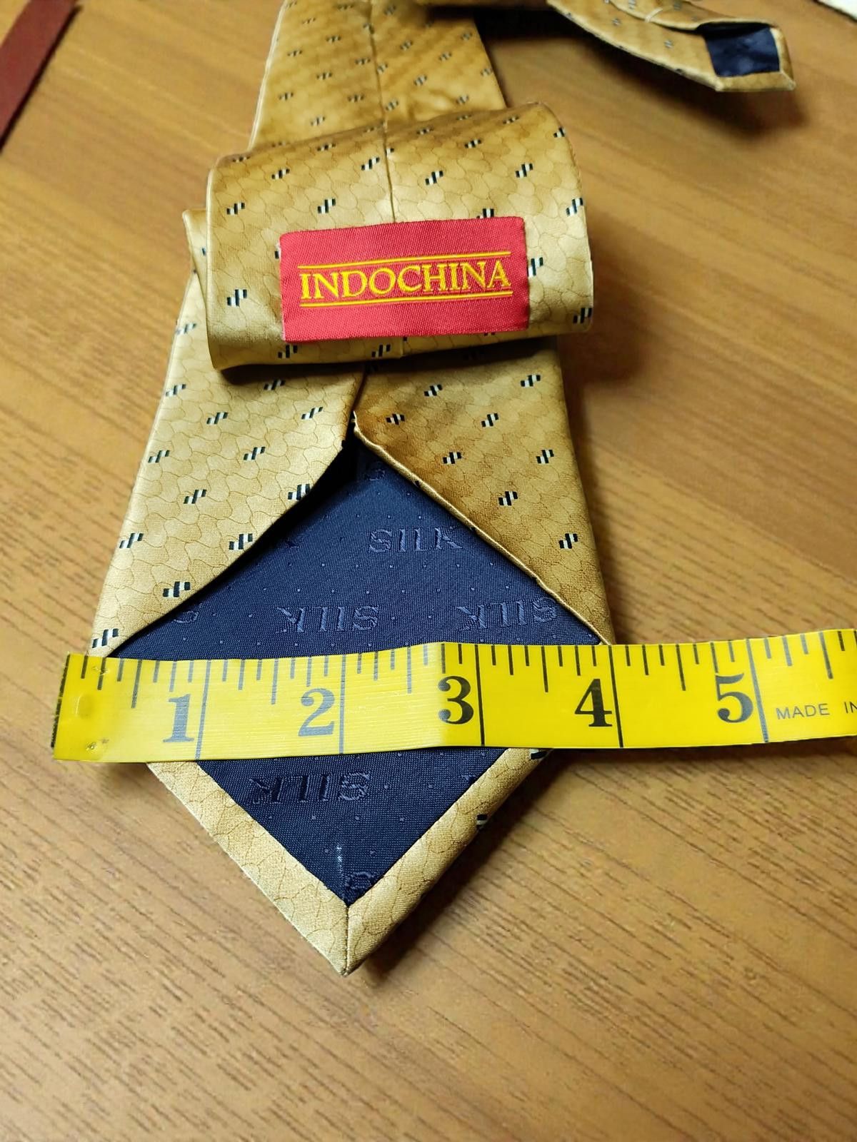 Indochino Indochina Silk Men's Tie in Beige with Pattern Size ONE SIZE - 4 Thumbnail