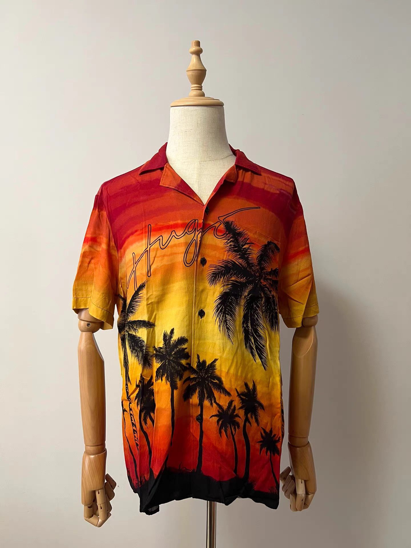 Hugo Boss Hugo Boss Vacation Shirt K9 Size US L / EU 52-54 / 3 - 1 Thumbnail