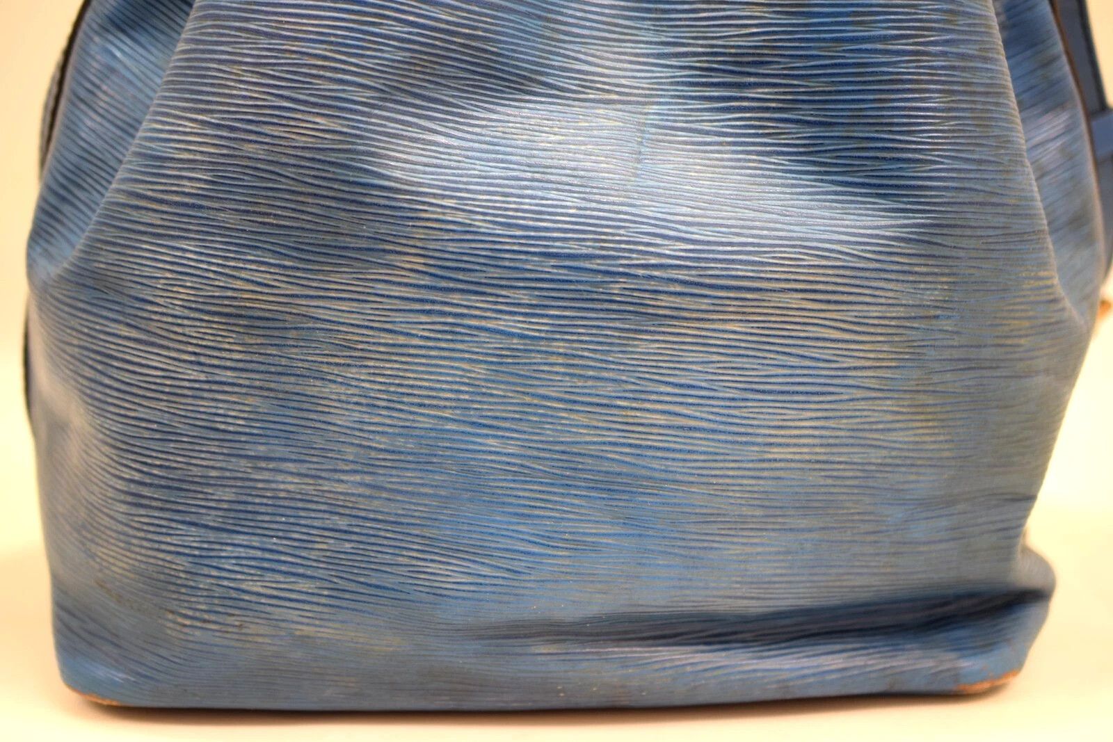 Louis Vuitton Louis Vuitton Petit Noé Shoulder Bag Epi Leather Blue M44105 Size ONE SIZE - 14 Thumbnail