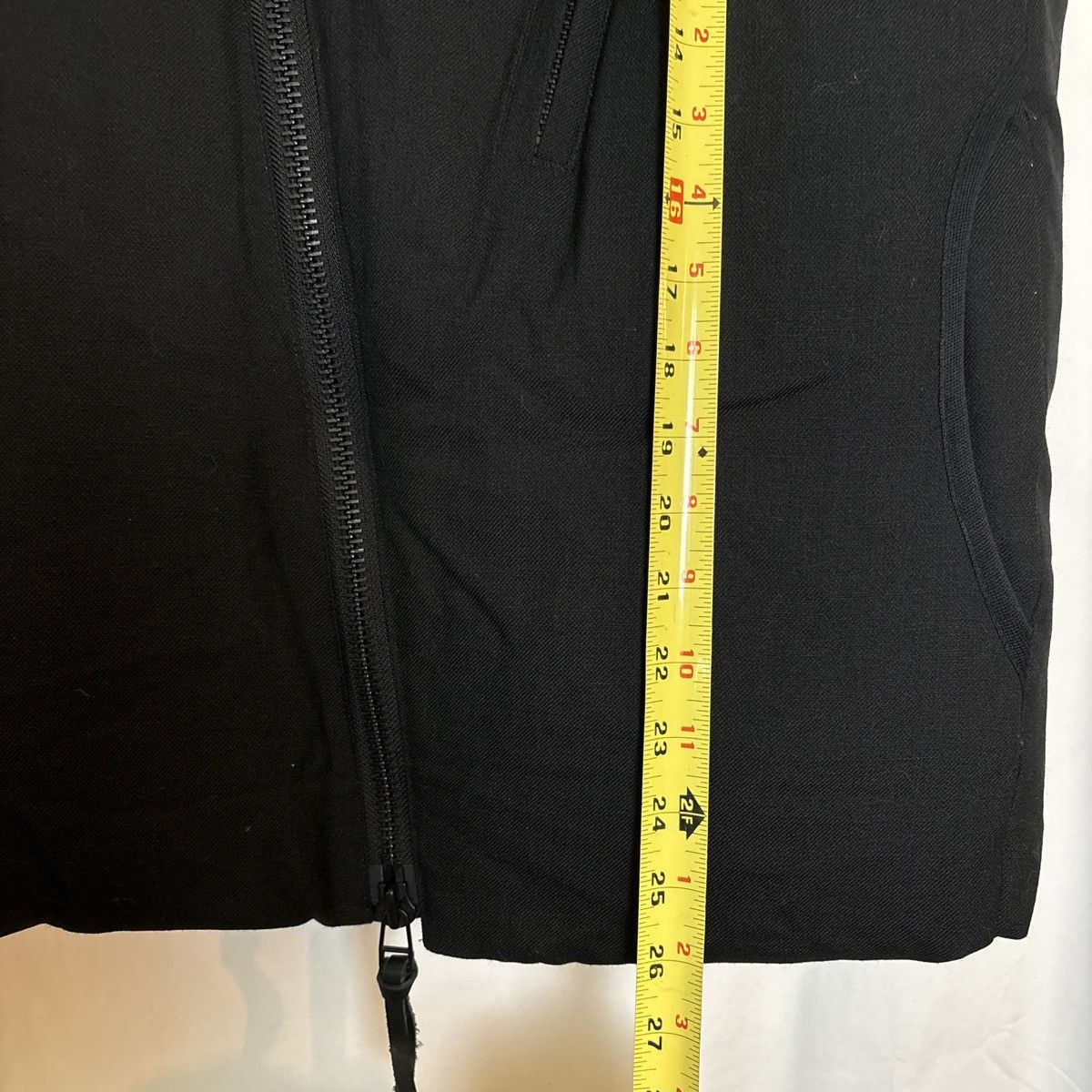 The Viridi-anne Black Cross-Zip Down Puffer Vest. Wool/Linen Small w/Tag Size US S / EU 44-46 / 1 - 12 Thumbnail