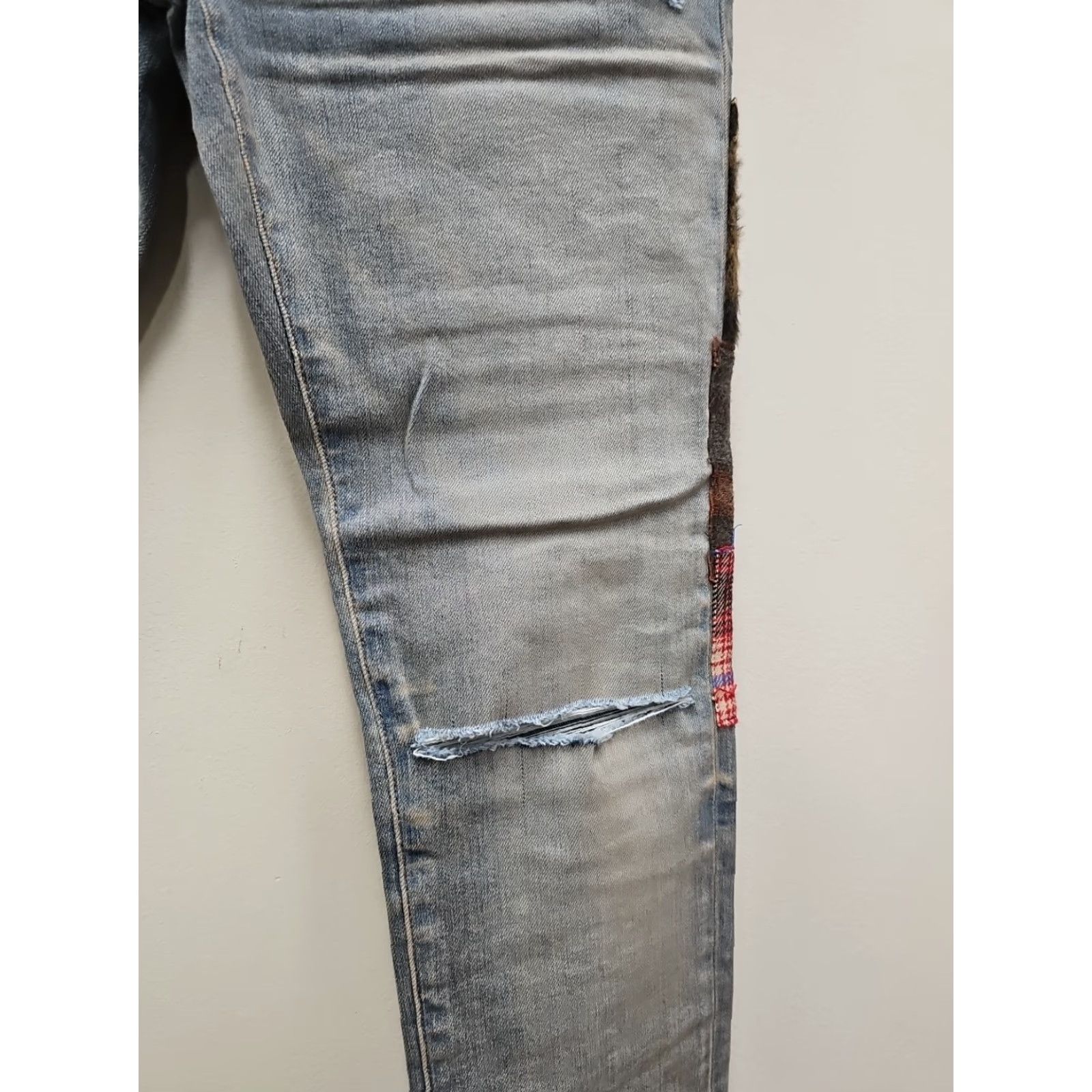 Amiri AMIRI PATCHWORK ARTPATCH CLAY INDIGO SIZE 34 JEANS Pants Jeans Slim 5-Pocket Distressed Mens 34x33.5 Blue Cotton Button Closure Vintage No Size US 34 / EU 50 - 7 Thumbnail