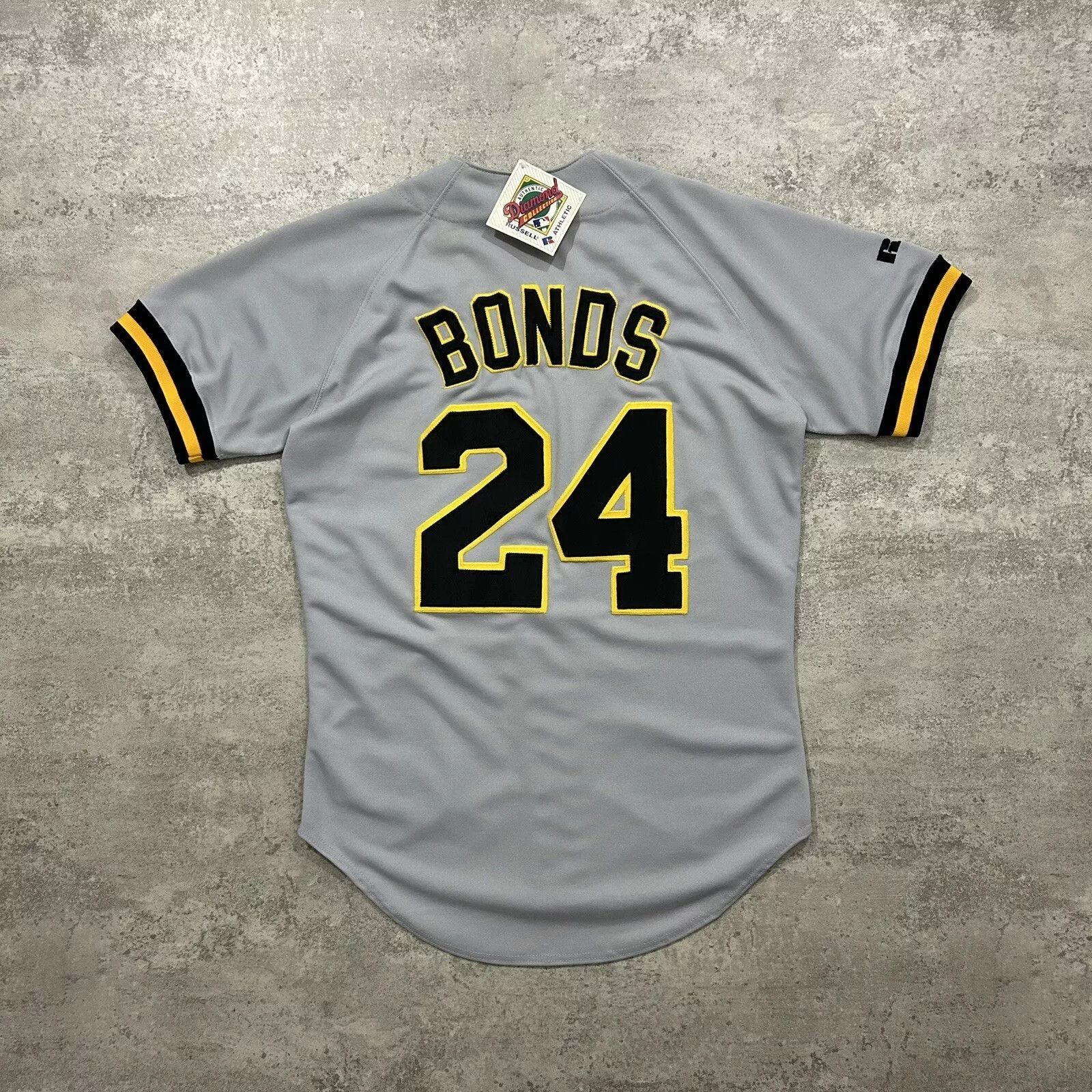 MLB × Vintage BARRY BONDS PITTSBURGH PIRATES RUSSELL ATHLETIC AUTHENTIC Size US M / EU 48-50 / 2 - 1 Thumbnail