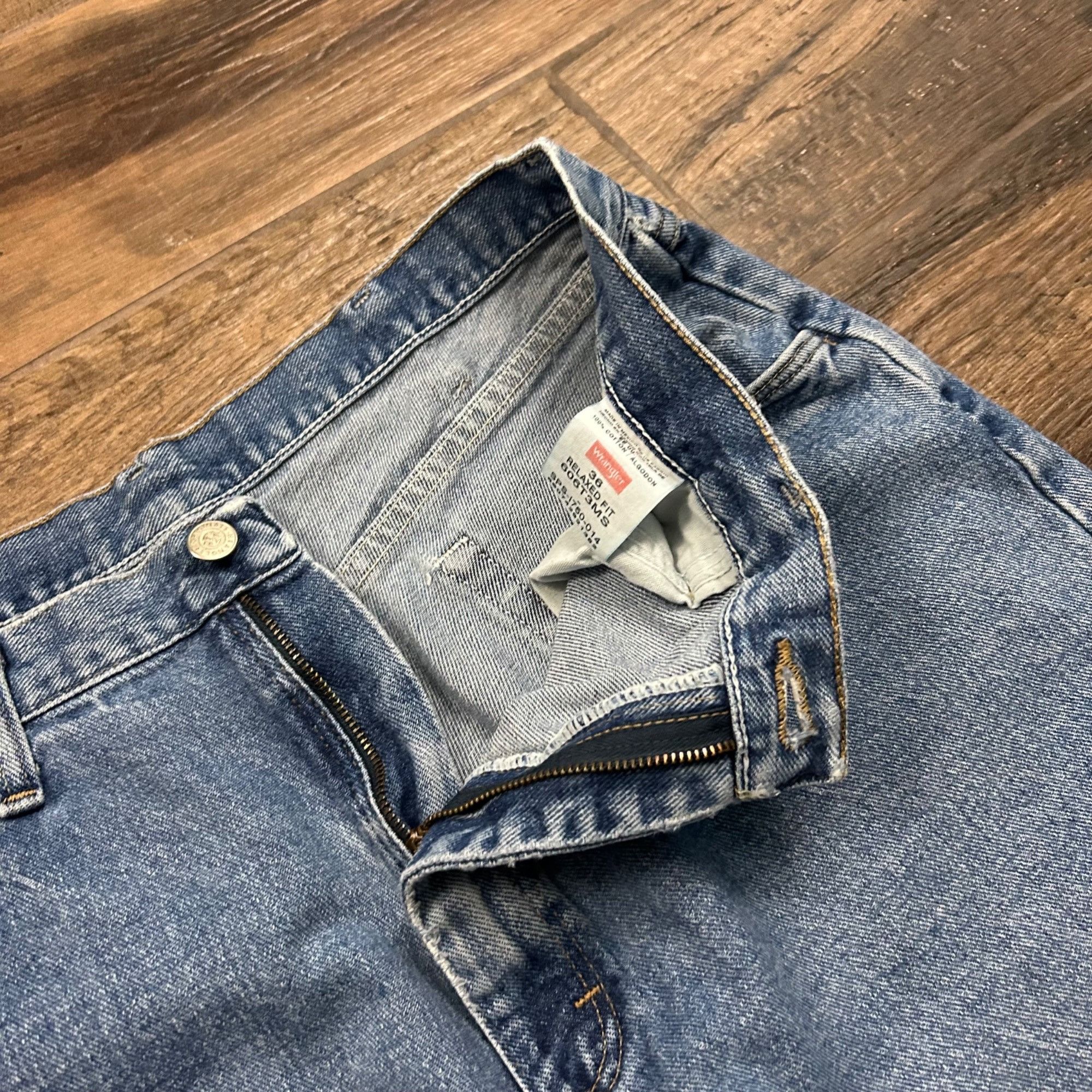 Vintage × Wrangler Vintage Y2K Wrangler denim shorts Size US 36 / EU 52 - 5 Thumbnail