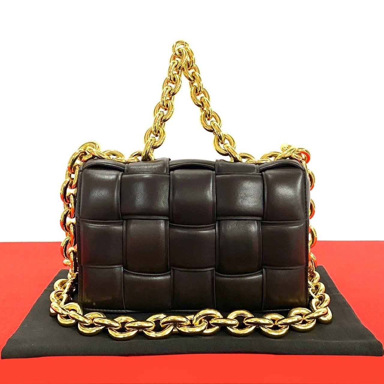 Bottega Veneta Bottega Veneta Bottega Veneta The Chain Padded Cassette Leather Shoulder Bag Leather Shoulder Bag Size ONE SIZE - 1 Thumbnail