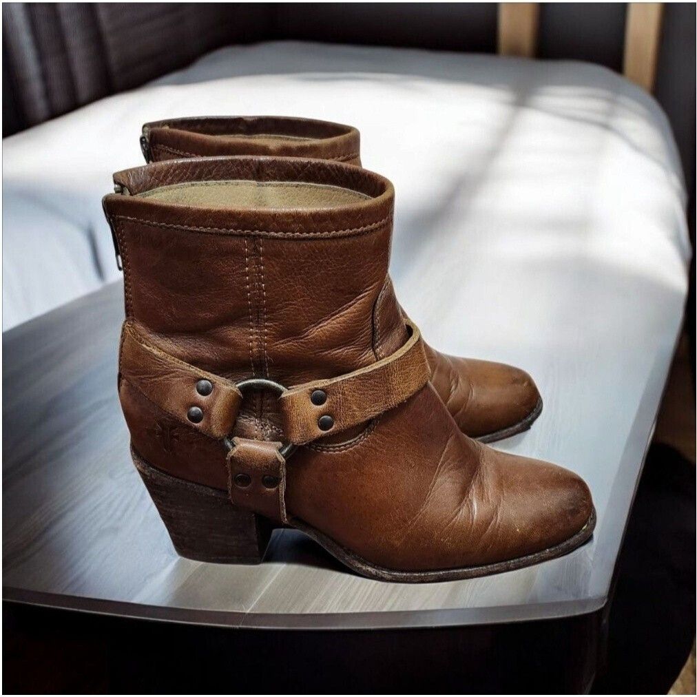 Frye FRYE Harness Boot Back Zip Cognac Leather size 6 B Size US 6 / IT 36 - 1 Thumbnail