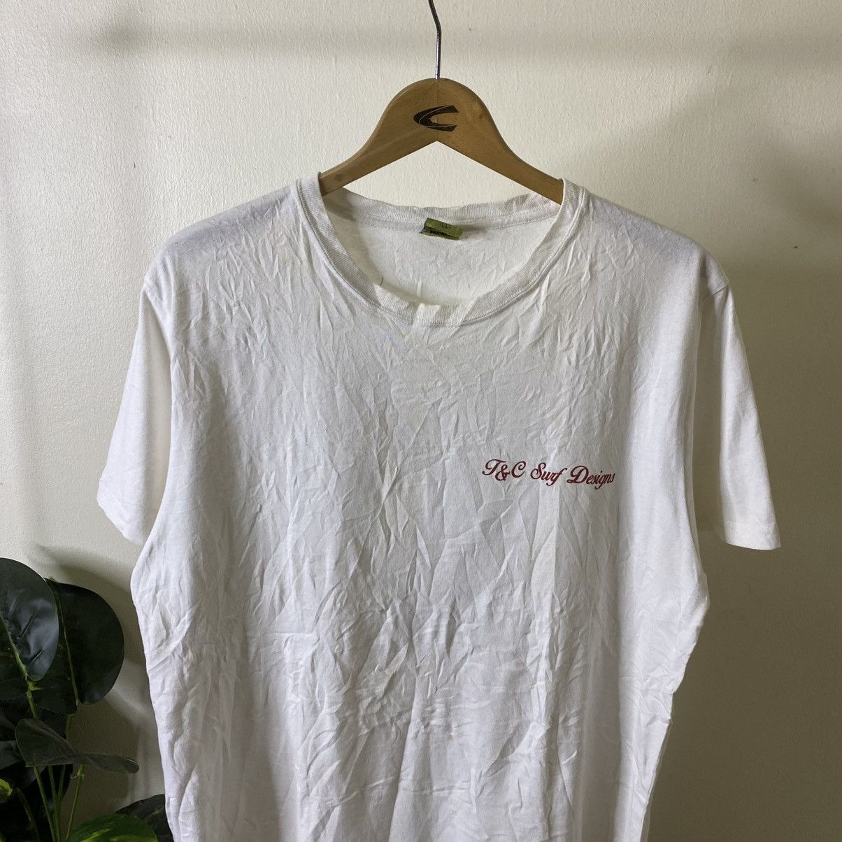 Vintage Y2K T&C Surf Design Koi Fish Back Graphic Surfing T Shirt Size US L / EU 52-54 / 3 - 8 Thumbnail