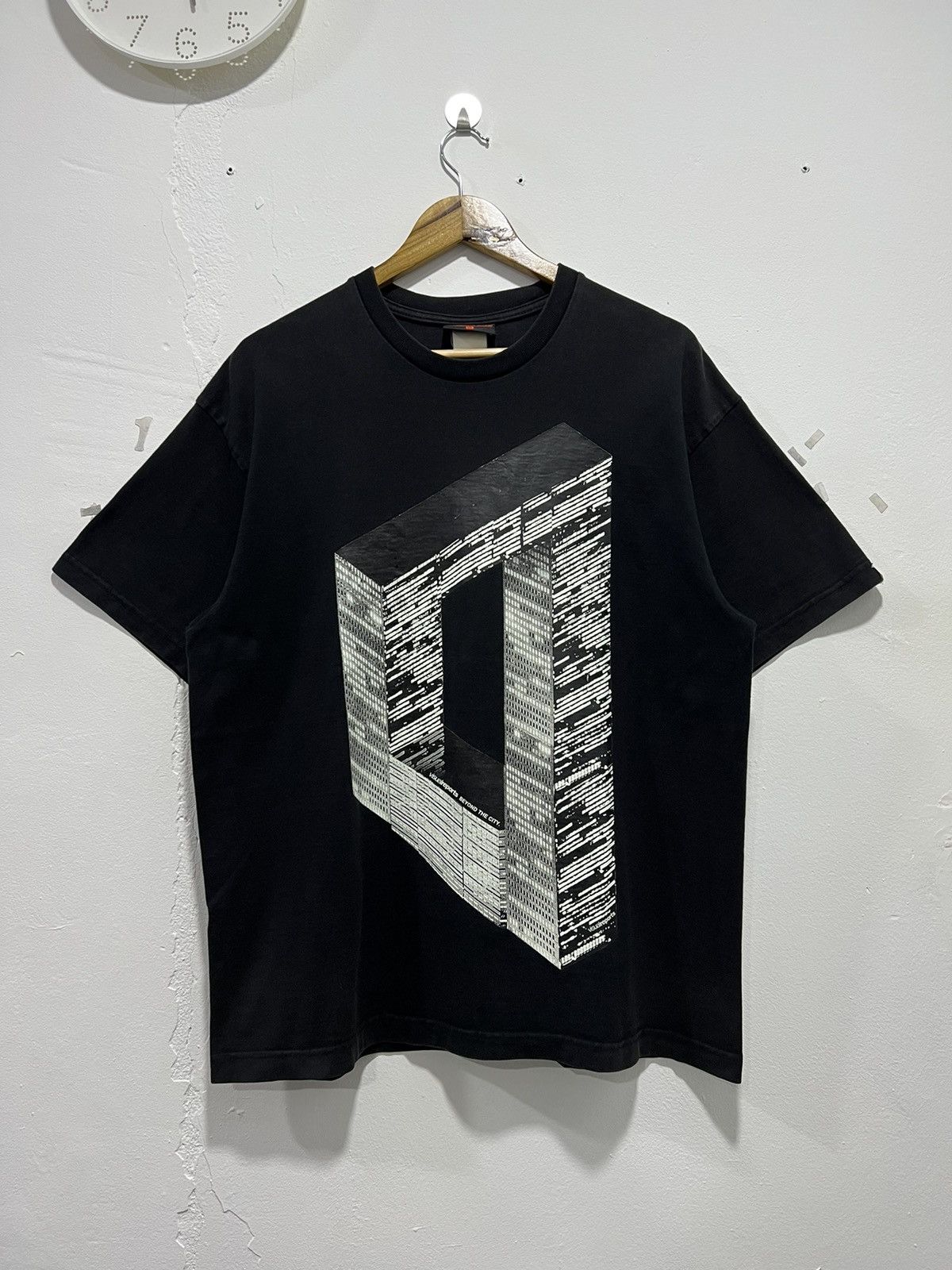Vintage Vintage Visual Reports ‘Beyond The City’ Tshirt Size US L / EU 52-54 / 3 - 1 Thumbnail