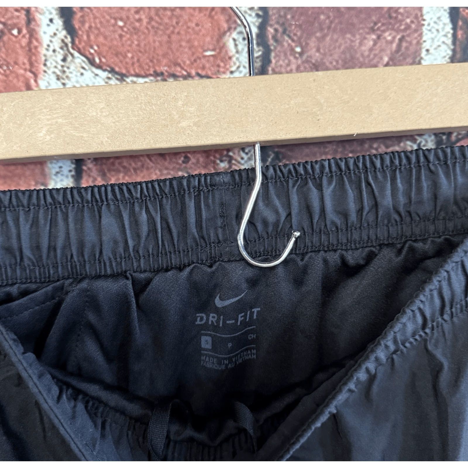 Nike Nike Womens Black Lined Running Shorts Dri-Fit Drawstring Size Small Size 28" / US 6 / IT 42 - 3 Thumbnail