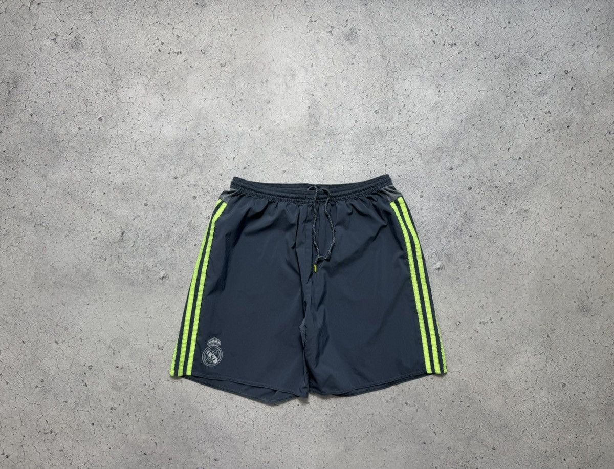 Adidas × Vintage Adidas FC Real Madrid Nylon Soccer Shorts Y2K Size US 34 / EU 50 - 1 Thumbnail