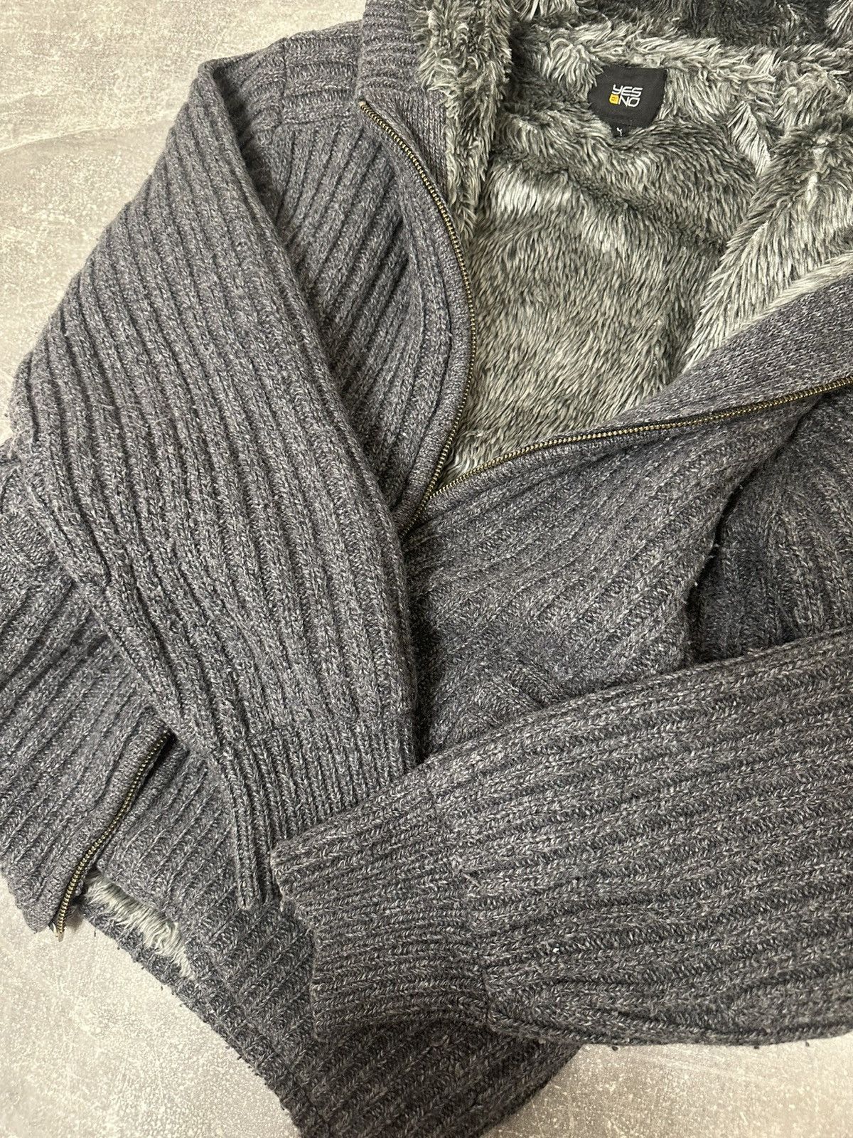 Japanese Brand × Vintage Y2K Japanese Full Fur Hoodie Knit Sweater LGB Style Size US L / EU 52-54 / 3 - 8 Thumbnail