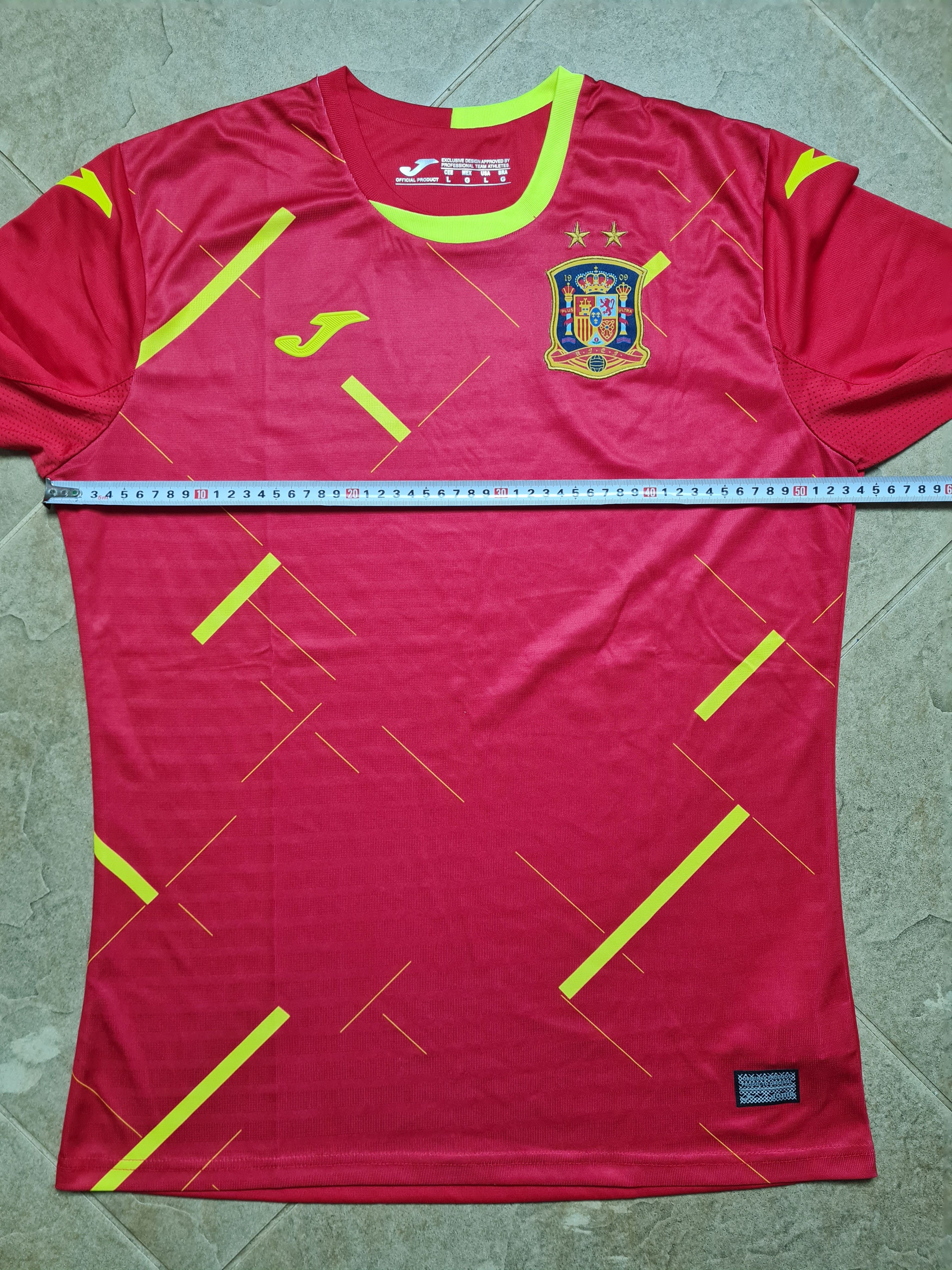 Joma Joma Spain Futsal National Team 2021 Home Football Size US L / EU 52-54 / 3 - 7 Thumbnail