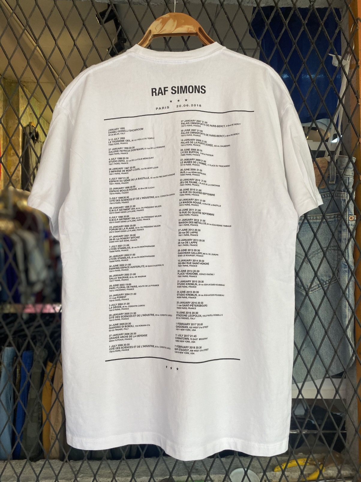 Raf Simons SS19 93100 Montreuil Paris Oversize T-Shirt Size US XS / EU 42 / 0 - 4 Thumbnail