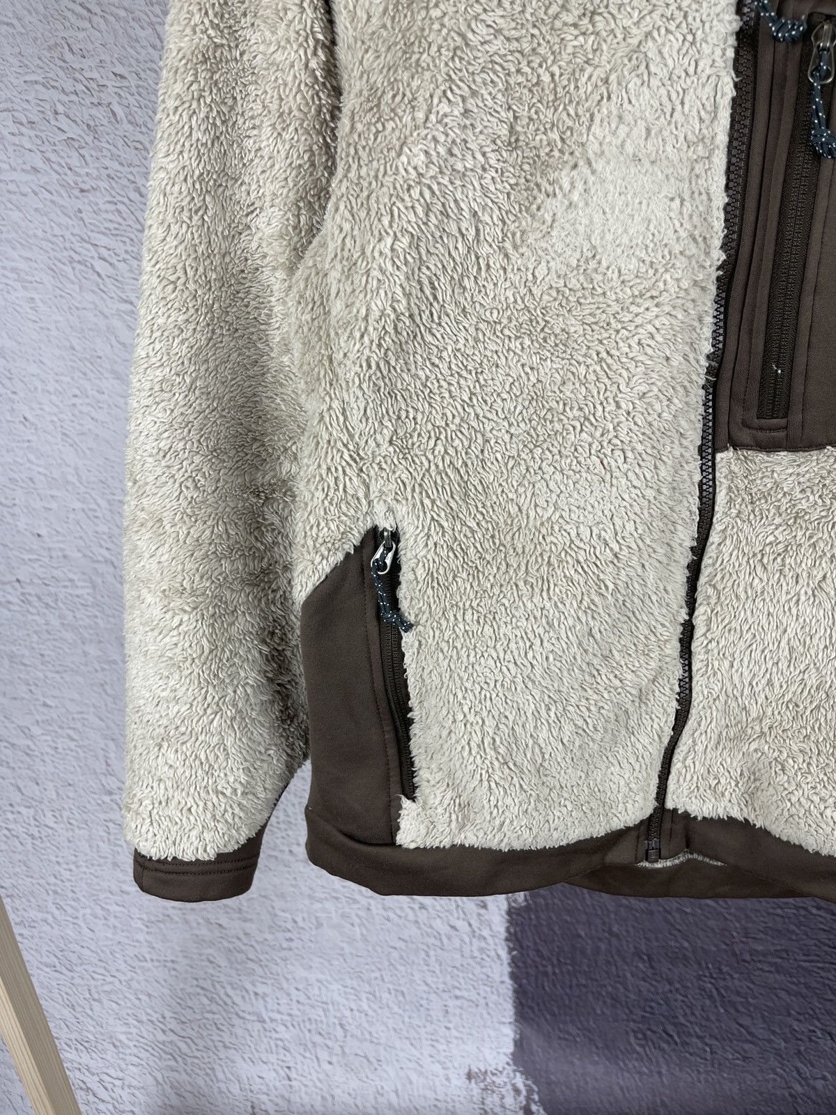 Mountain Hardwear Vintage Mountain Hardwear Fuzzy Shag Fleece Jacket Brown Size M / US 6-8 / IT 42-44 - 4 Thumbnail