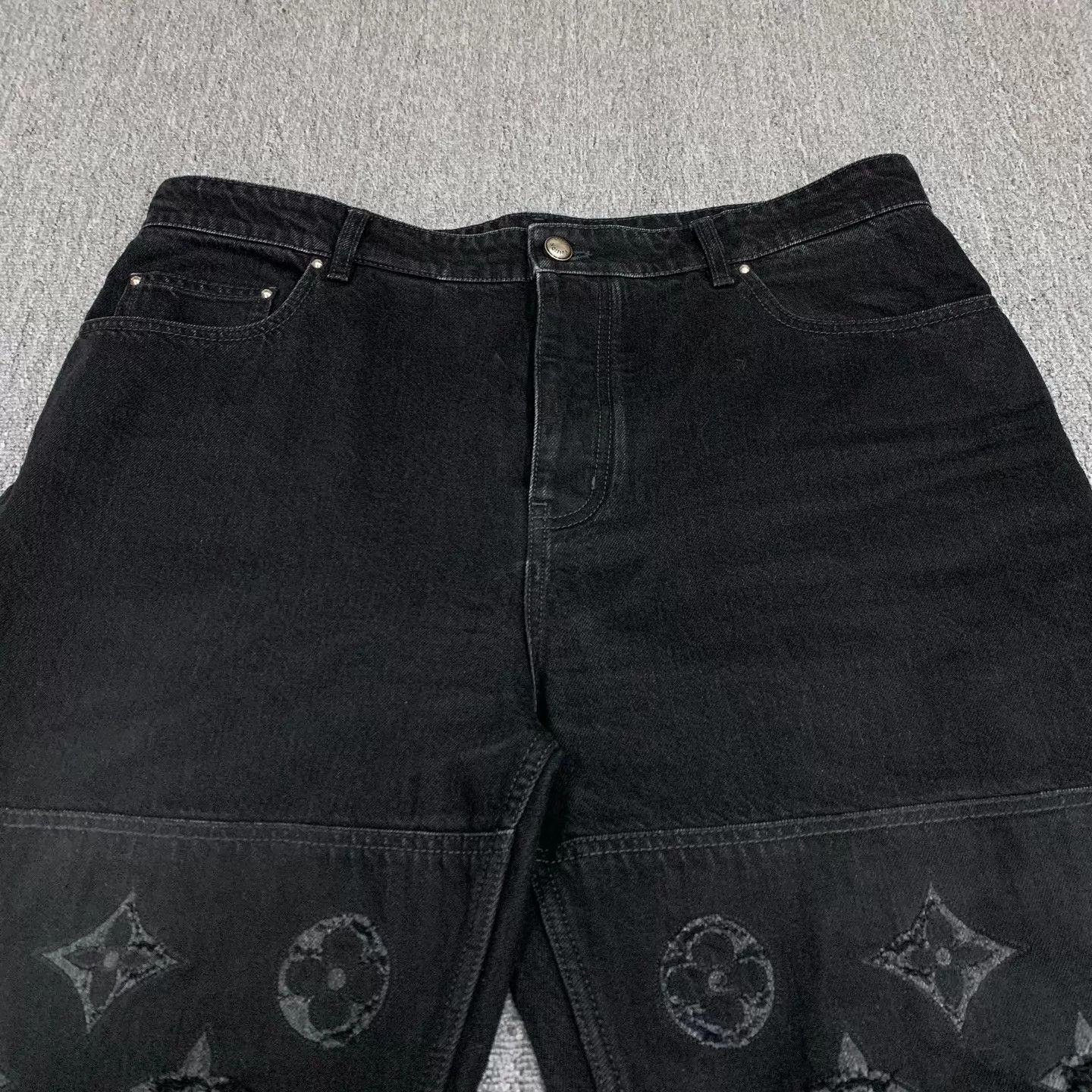 Louis Vuitton LV Black Monogram Logo Distressed Jeans 36 26New Rare Size US 36 / EU 52 - 6 Thumbnail