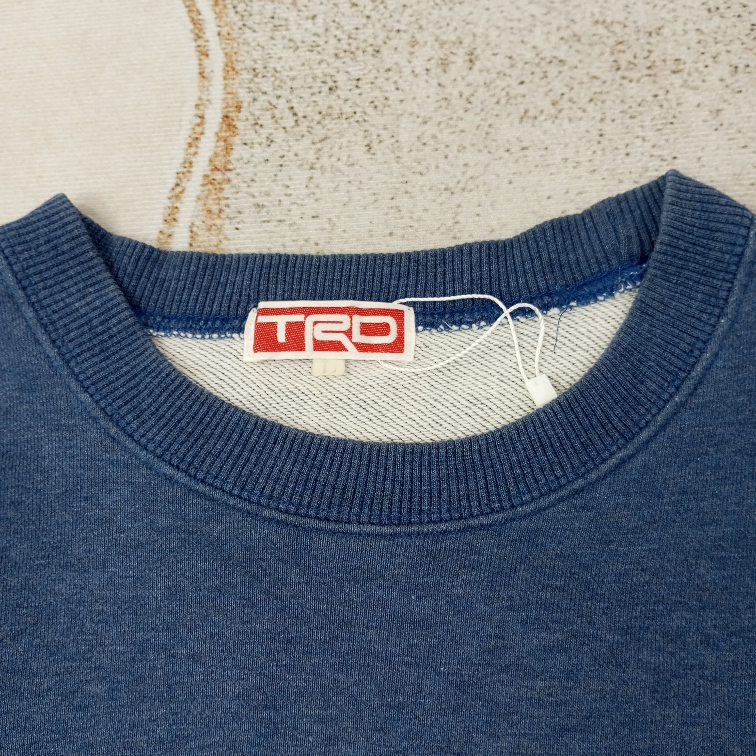 Vintage TRD Sports Japanese Motorsports Sweatshirt c238n18 Size US L / EU 52-54 / 3 - 3 Thumbnail