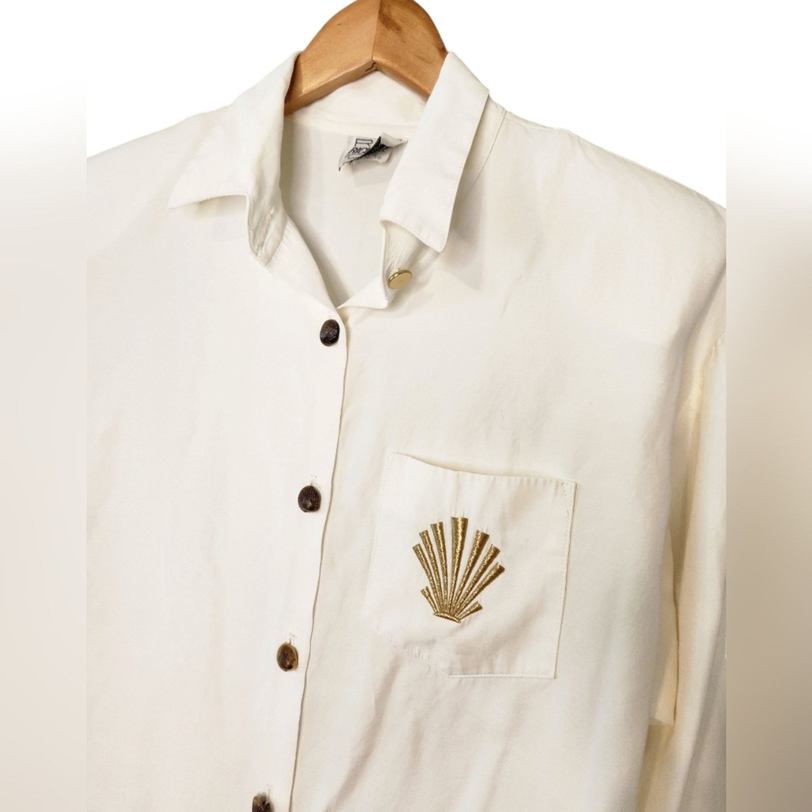 Vintage Vintage R&M Richard's shell button Coastal top Large 12 Size L / US 10 / IT 46 - 8 Thumbnail