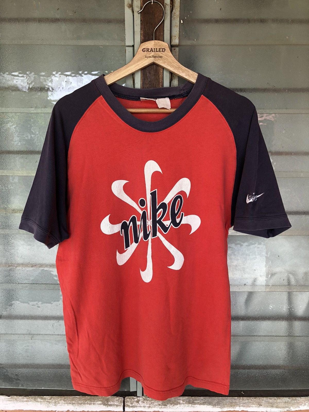 Nike Vintage Nike Windmill Faded Shirt Tee Rare Size US M / EU 48-50 / 2 - 1 Thumbnail