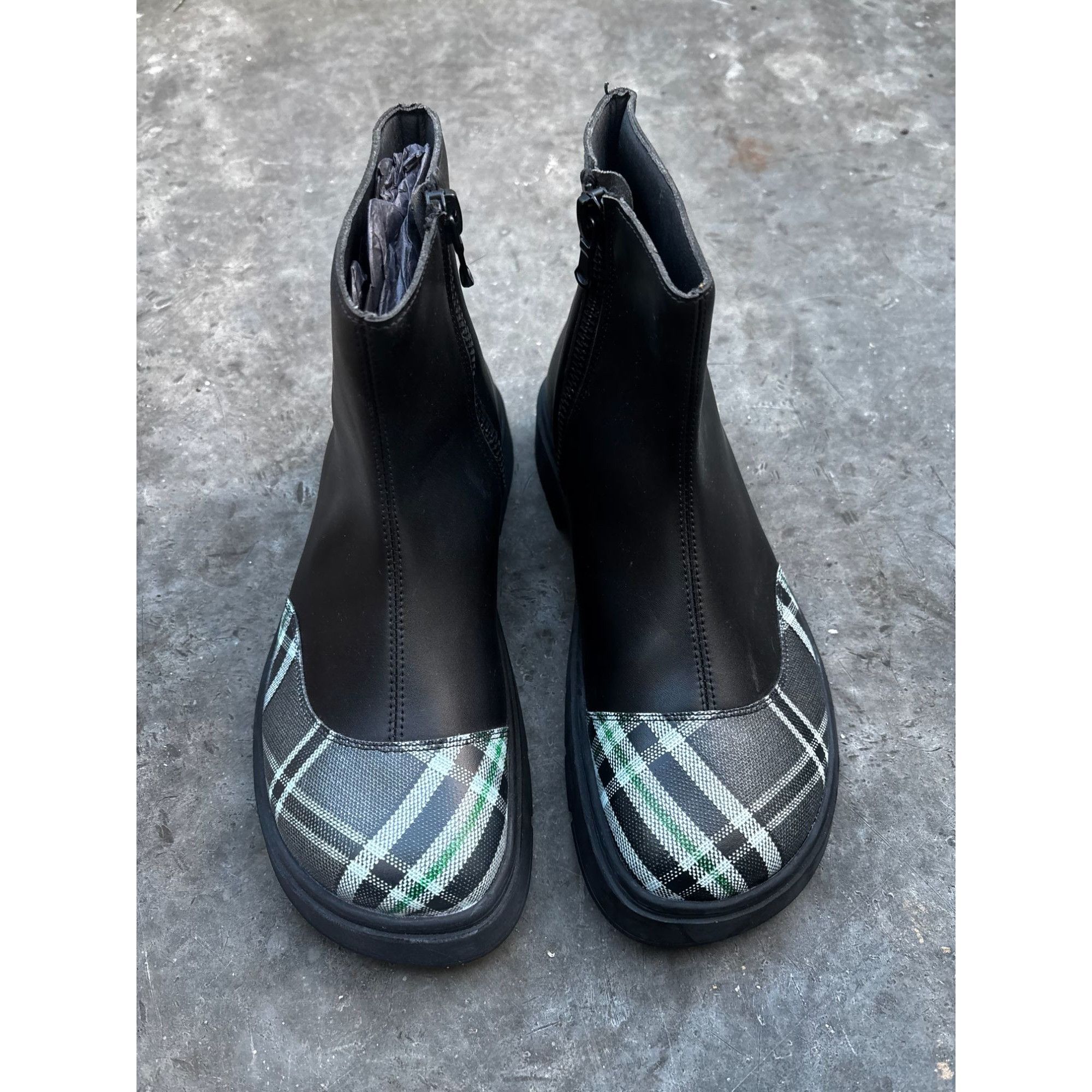 VIRON Viron Chelsea Boots Sustainable Black Plaid Size 39 Brand Un Size US 9 / IT 39 - 2 Thumbnail