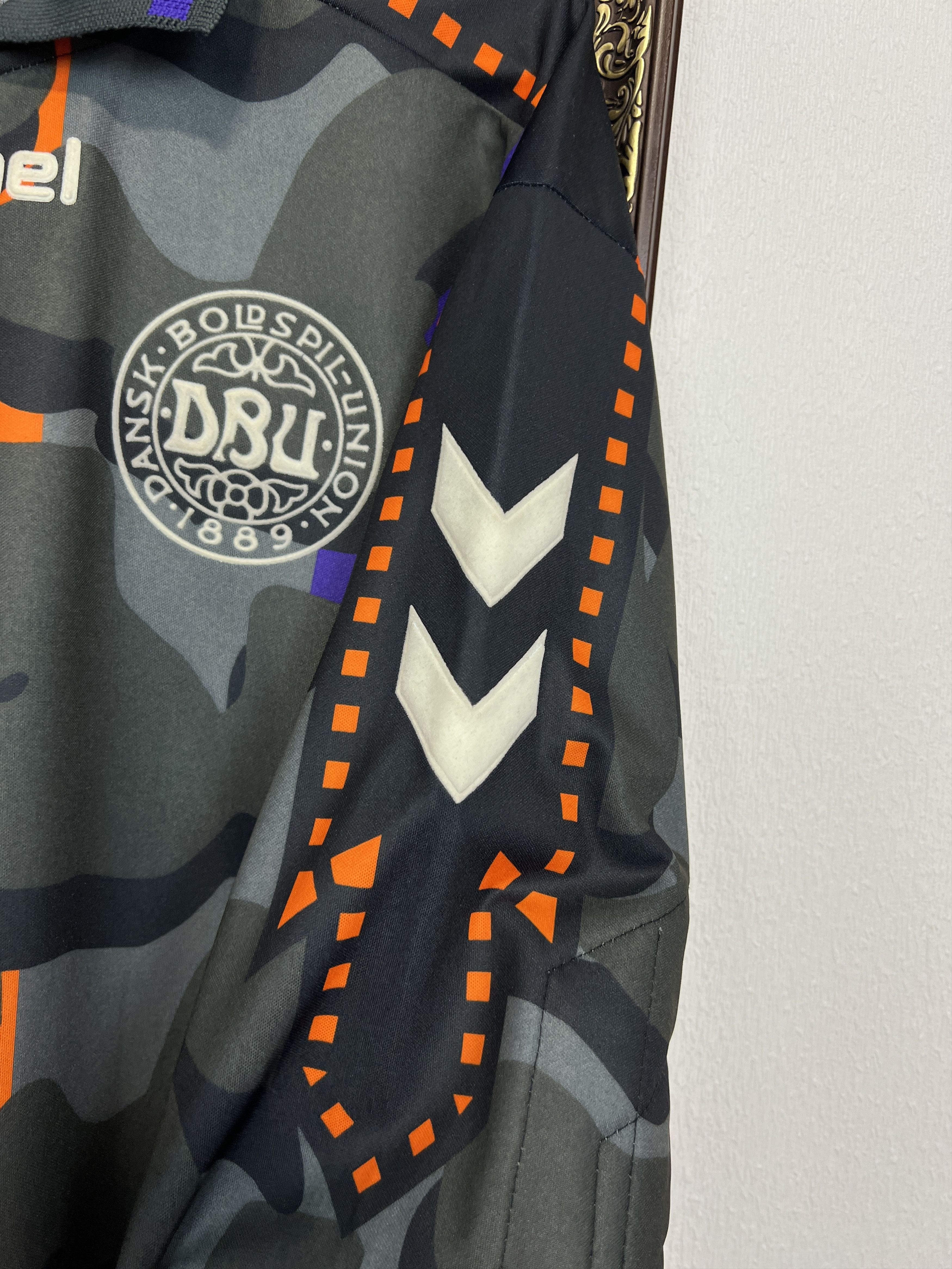 Hummel Denmark Goalkeeper football shirt 1996 Soccer Jersey Trikot Size US M / EU 48-50 / 2 - 4 Thumbnail