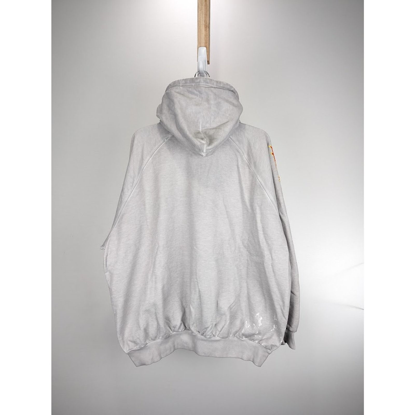 Balenciaga o1rshd1 Q:4 / Logo Printed Hoodie in Dirty White Size US S / EU 44-46 / 1 - 11 Thumbnail