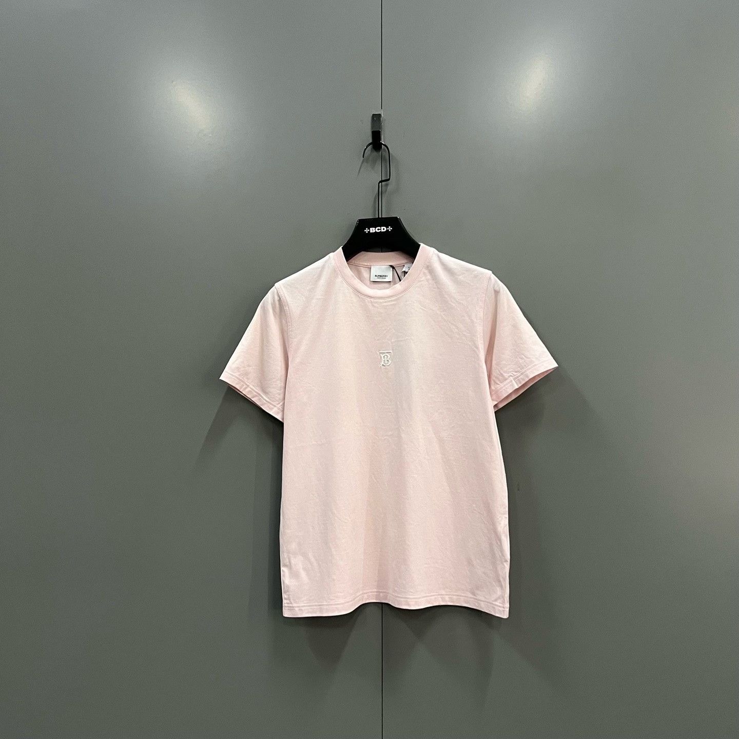 Burberry Burberry Embroidered Pink T-Shirt S Women Size S / US 4 / IT 40 - 1 Thumbnail