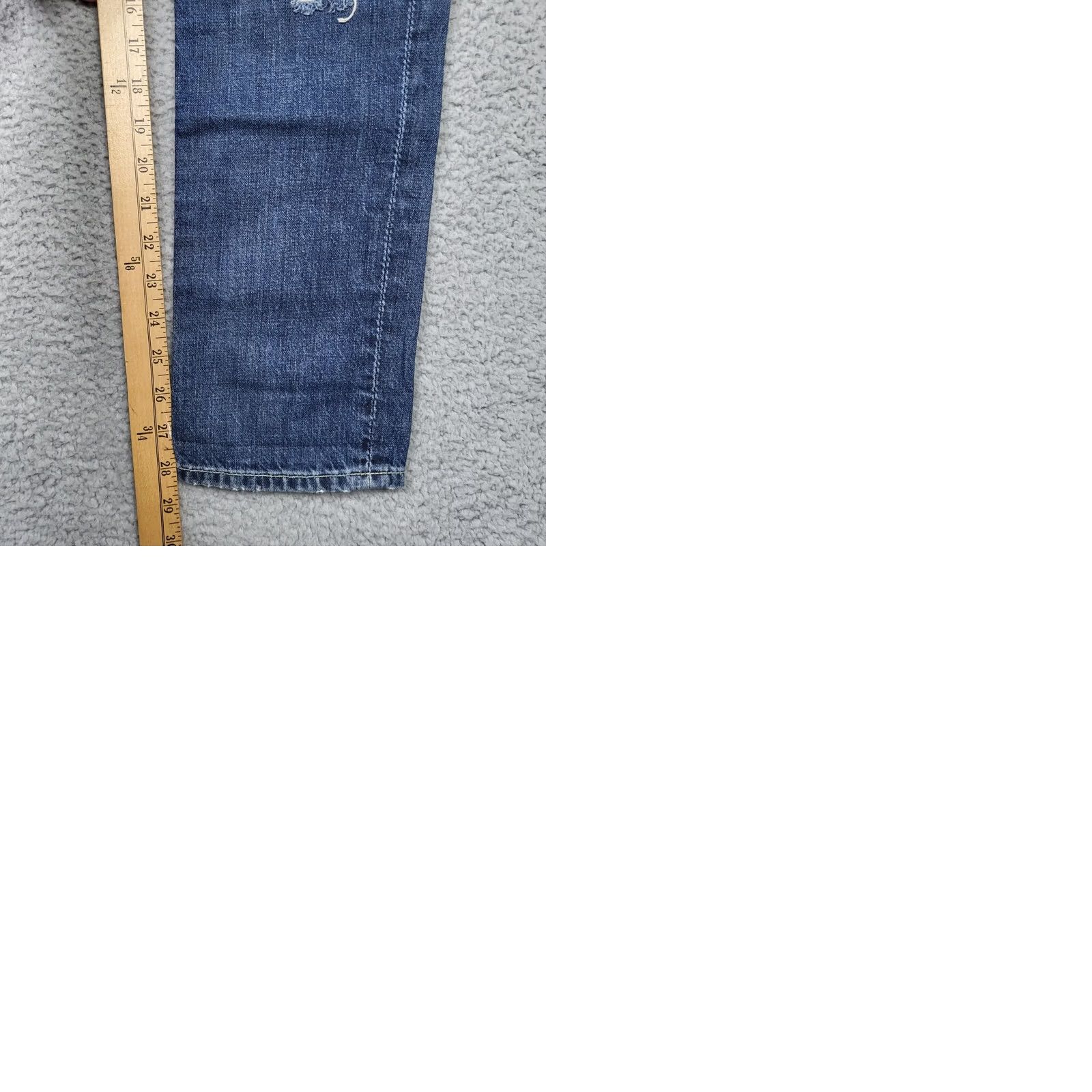 7 For All Mankind 7 For All Mankind Josefina Jeans Skinny Distressed Women's Size 26 Blue Denim 100% Cotton Regular Rise Mid 5-Pocket Womens Mens Size 26" / US 2 / IT 38 - 9 Thumbnail