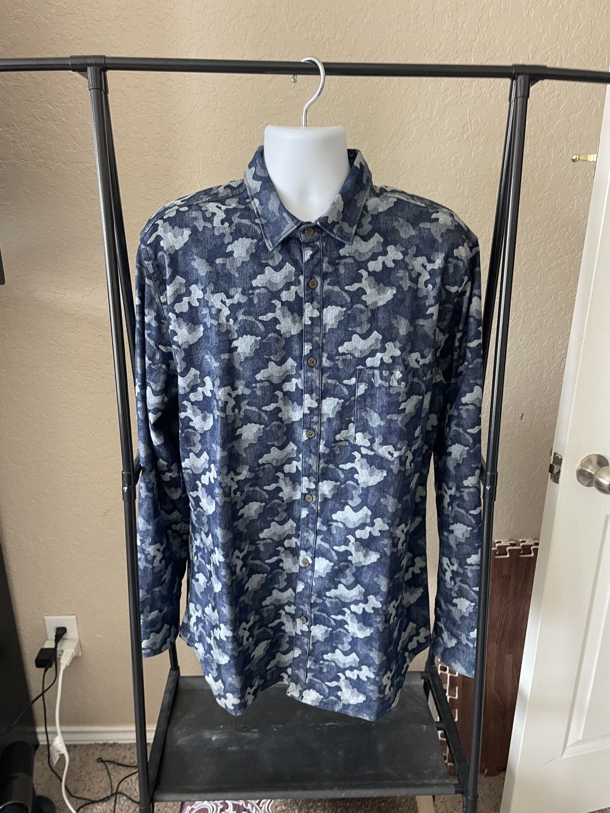 Zanerobe Denim Camo Exaggerated length button front shirt Size US XL / EU 56 / 4 - 1 Thumbnail