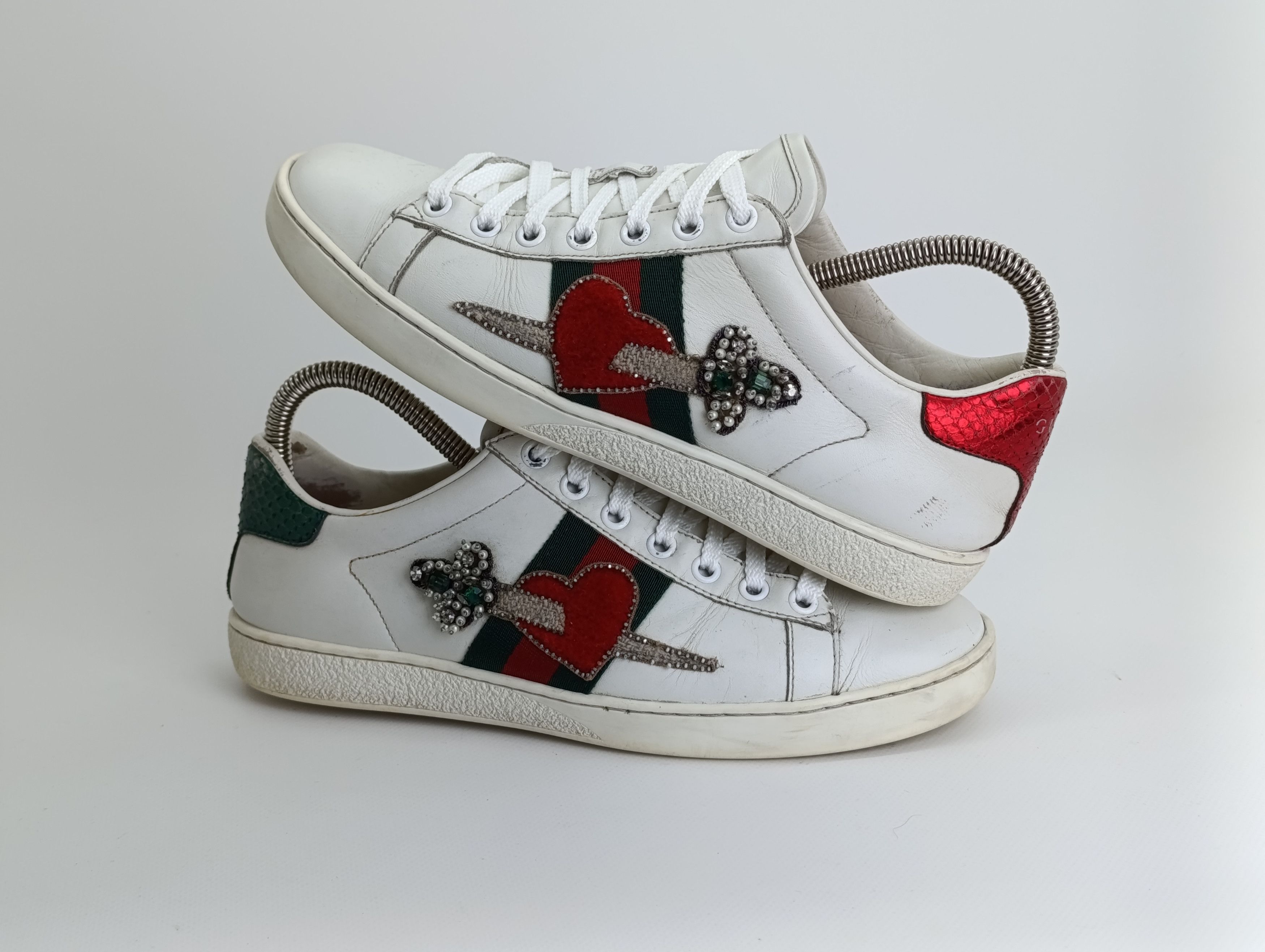 Gucci GUCCI ACE HEART DAGGER LEATHER SHOES EMBROIDERED SNEAKERS Size US 7 / IT 37 - 4 Thumbnail