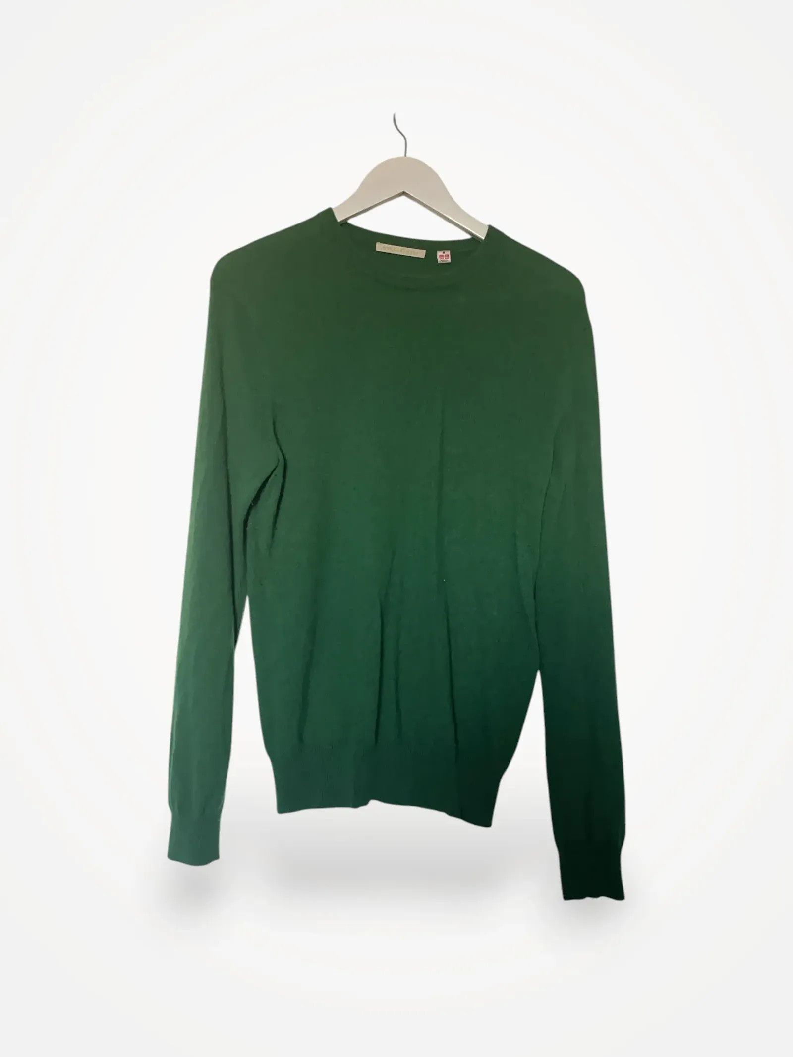 Uniqlo Uniqlo Sweater Size M / US 6-8 / IT 42-44 - 1 Thumbnail