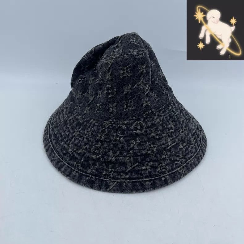 Louis Vuitton Louis Vuitton Black and grey presbyopic old cowboy fisherm Size ONE SIZE - 1 Thumbnail