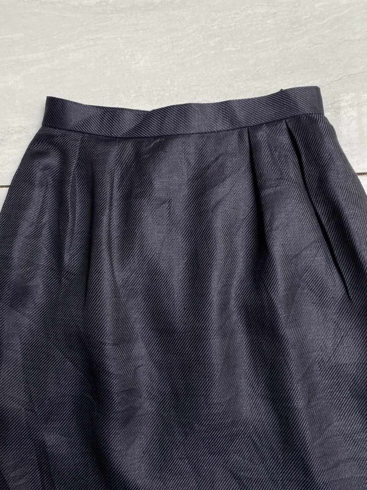 Christian Dior Monsieur Christian Dior pret a porter Navy Skirt Size 22" - 2 Thumbnail