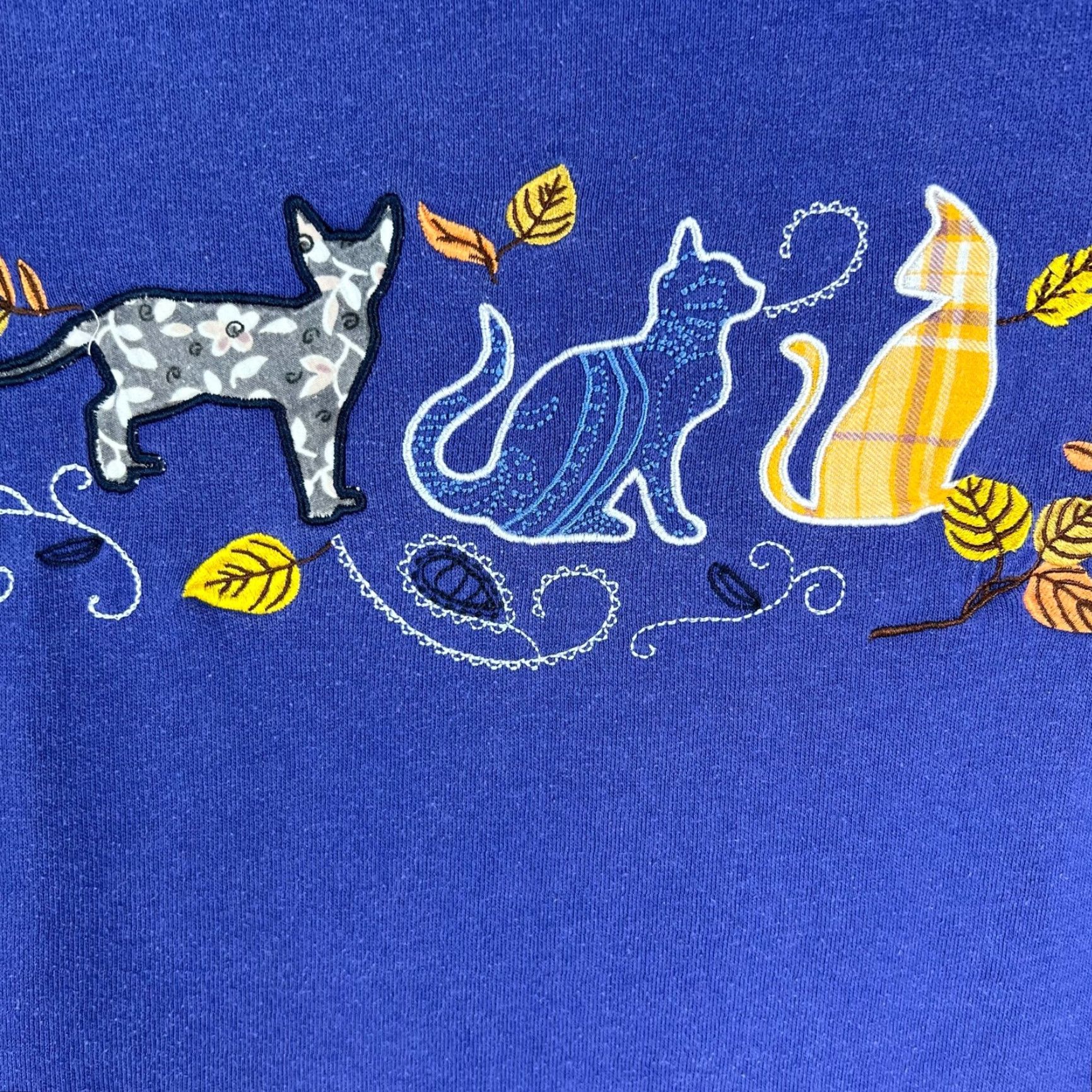 Vintage VINTAGE Adrian Delafield Collared Sweatshirt XL Blue Cat Embroidered Pullover Women Size XL / US 12-14 / IT 48-50 - 2 Thumbnail