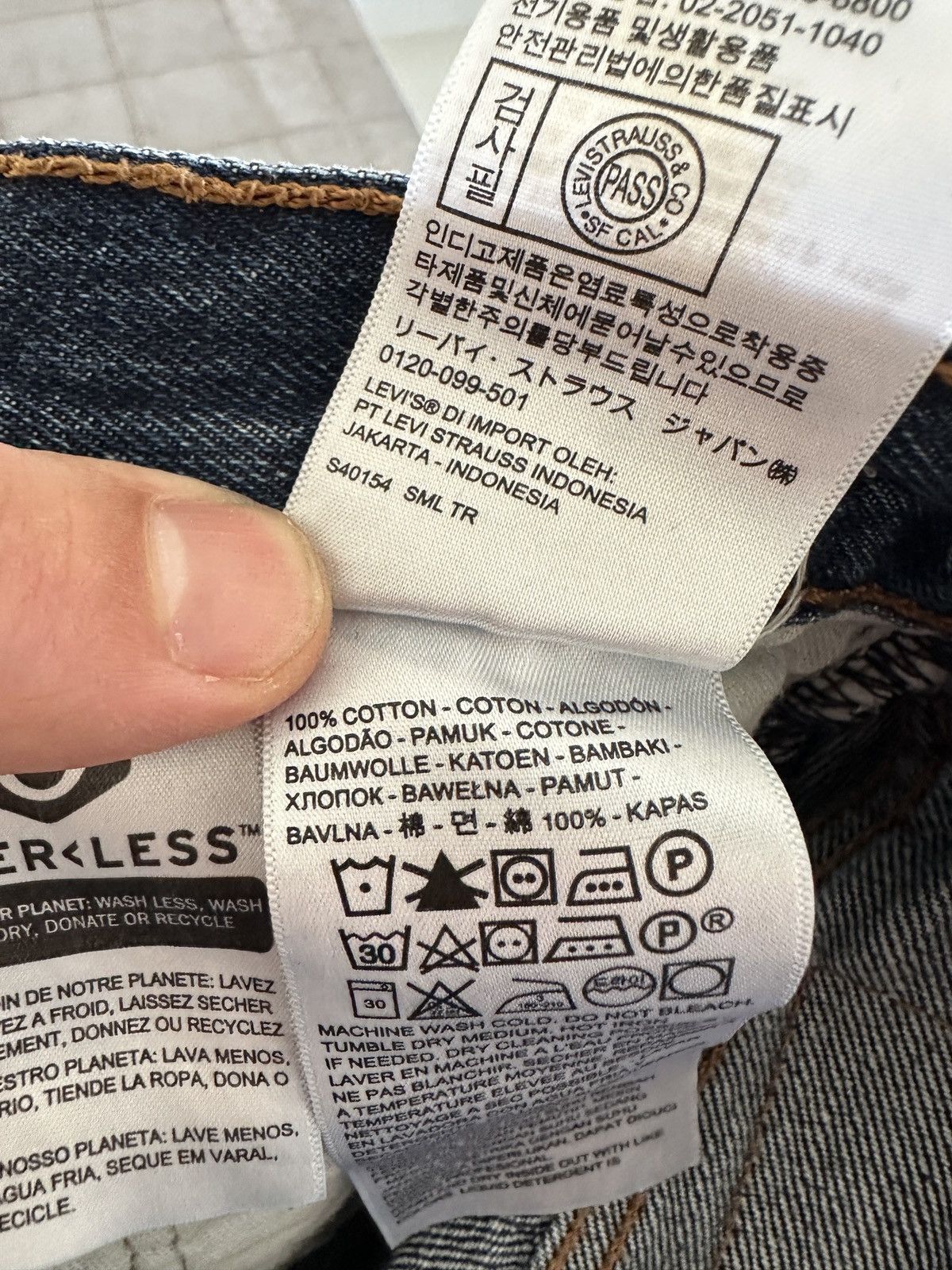 Levi's Levis 501 Blue Denim Jeans Size 32/32 Size US 32 / EU 48 - 8 Thumbnail