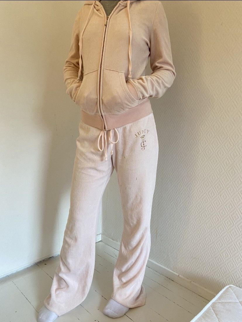 baby pink velvet boot cut sweatpants - tagged XL but - Depop