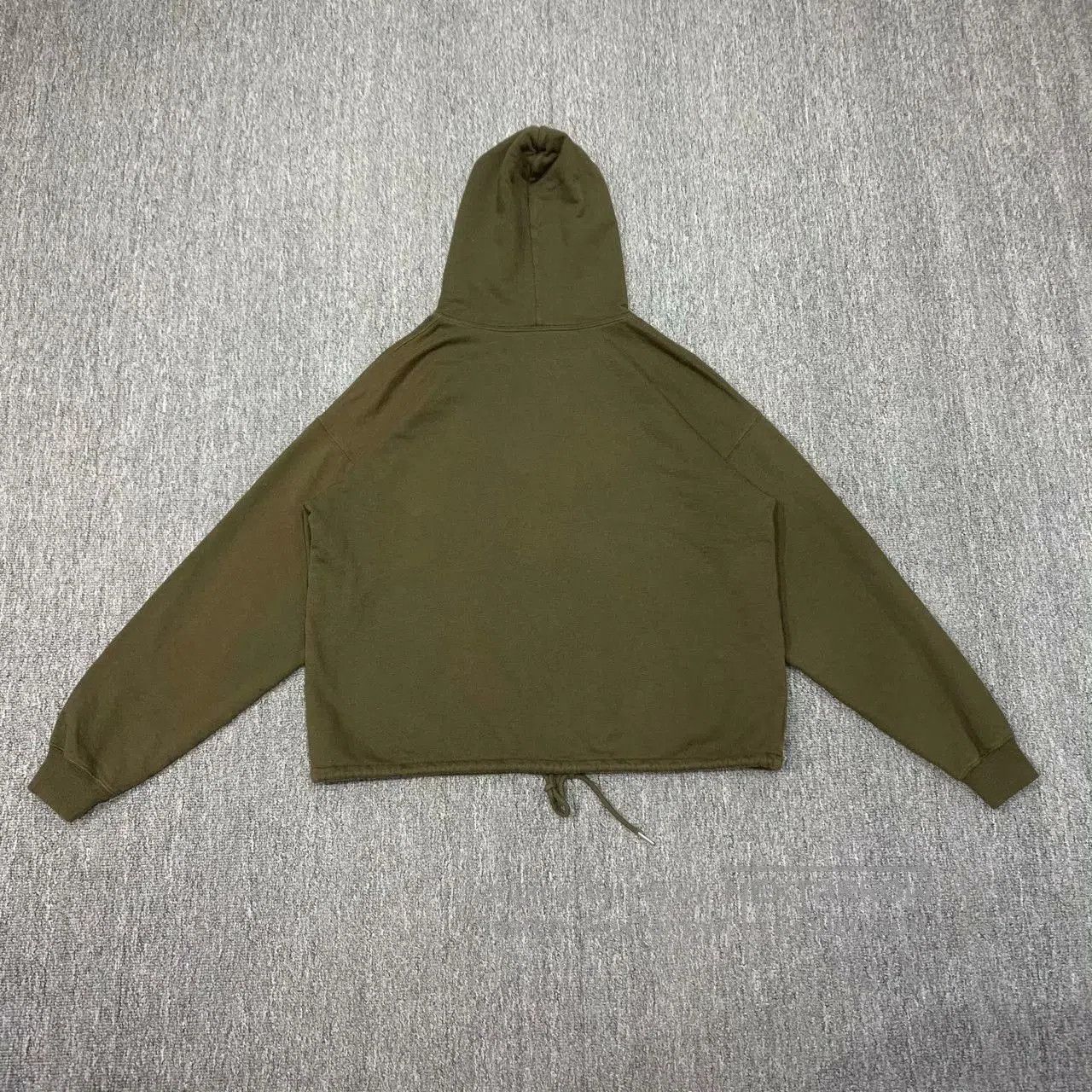 Celine Celine Army Green Cropped Hoodie. Size XS / US 0-2 / IT 36-38 - 2 Thumbnail