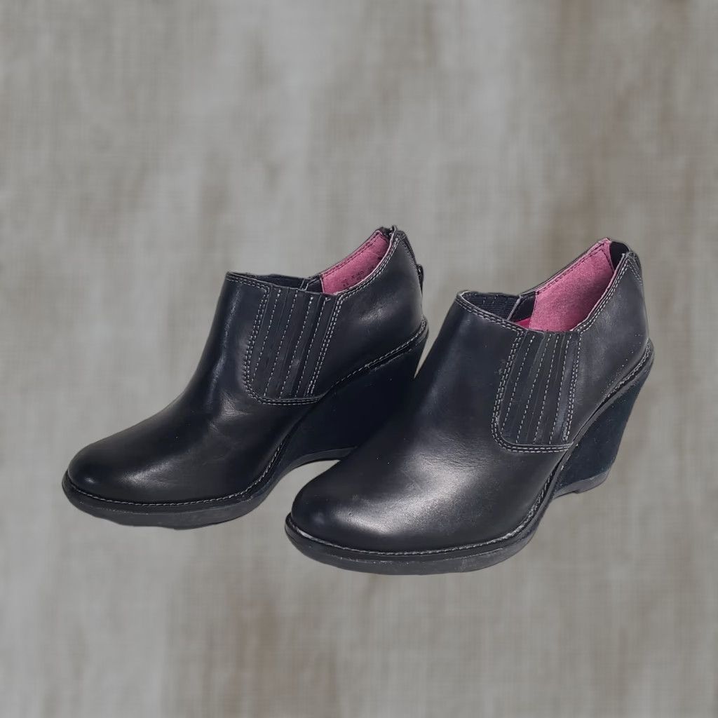 Hush Puppies Hush Puppies Black Boots Wedge Chelsea Adult Women's 8.5 Leather Boots Women Black 8.5 Shoes Size US 9 / IT 39 - 1 Thumbnail