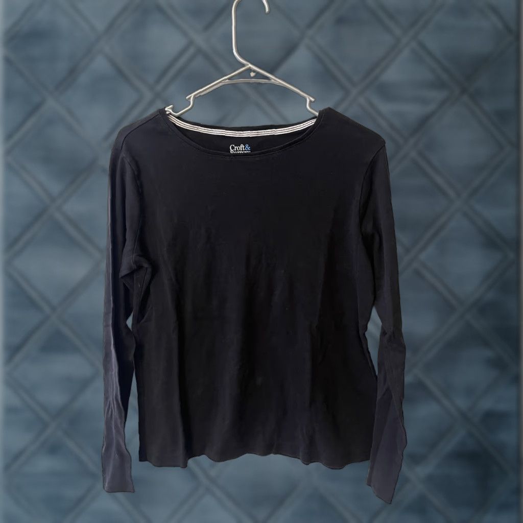 Croft & Barrow Croft & Barrow Women's Black Classic Tee Size Medium 100% Cotton Long Sleeve Shirt Adult Medium Black Classic Tee Mens Womens Girls Size M / US 6-8 / IT 42-44 - 1 Thumbnail