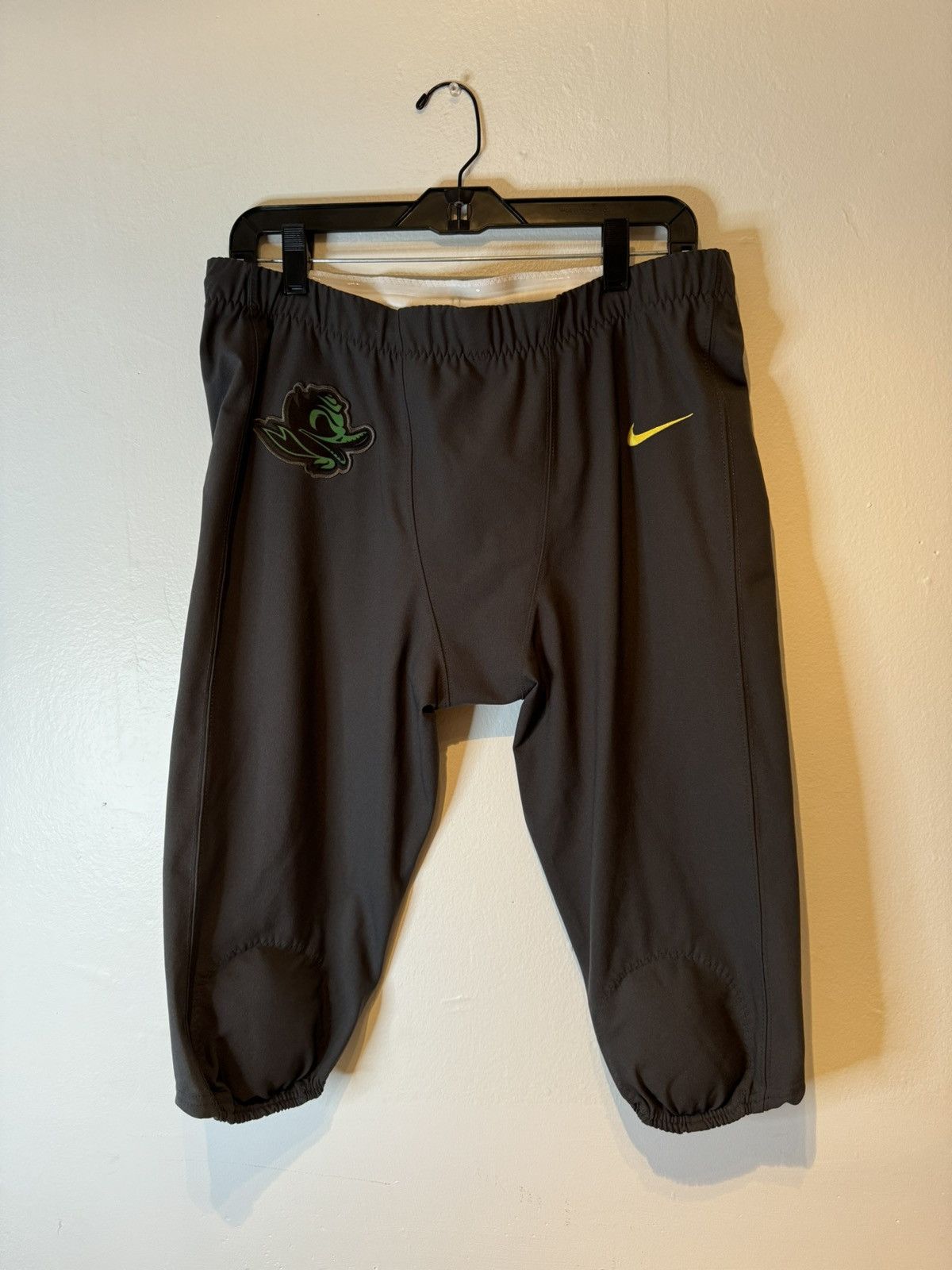 Nike NEW Oregon Ducks Nike Sample Grey Football Pants Men's L Size US 39 - 1 Thumbnail