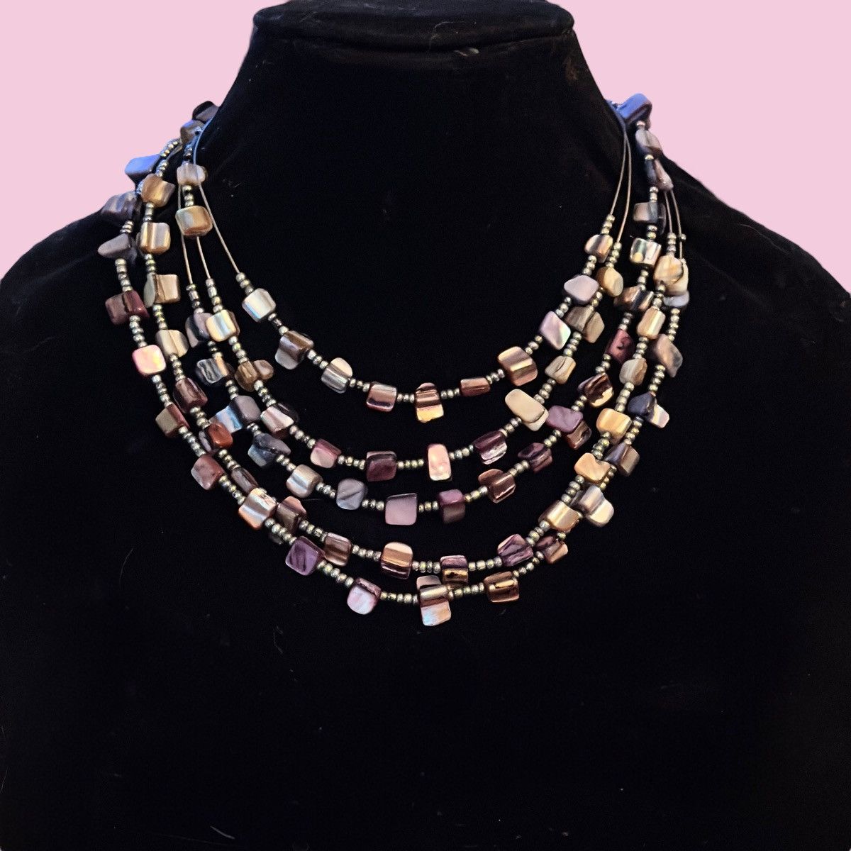 Other Multi layered strand purple mop shell chip necklace Size ONE SIZE - 1 Thumbnail
